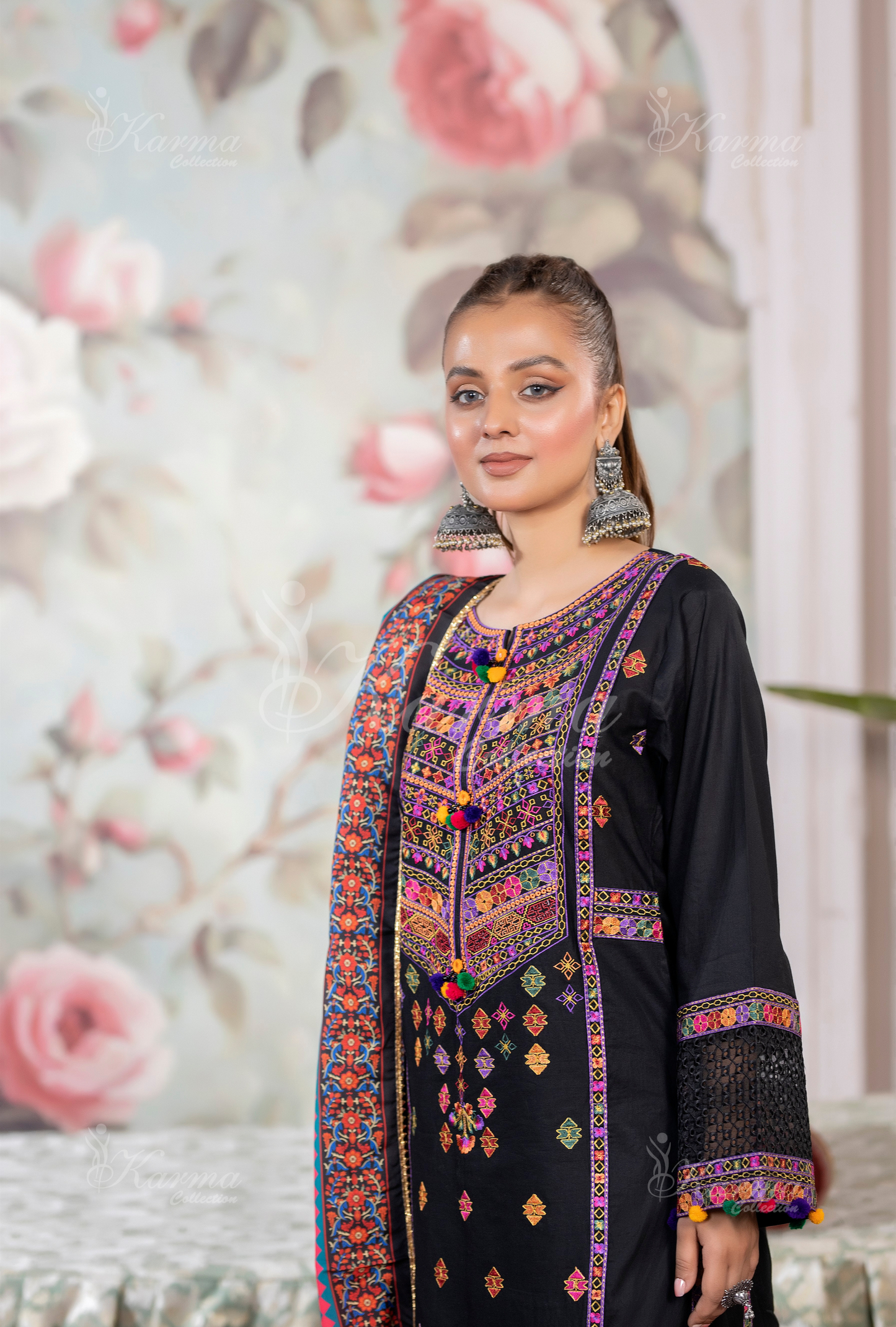 Karma 1454 Ink Black