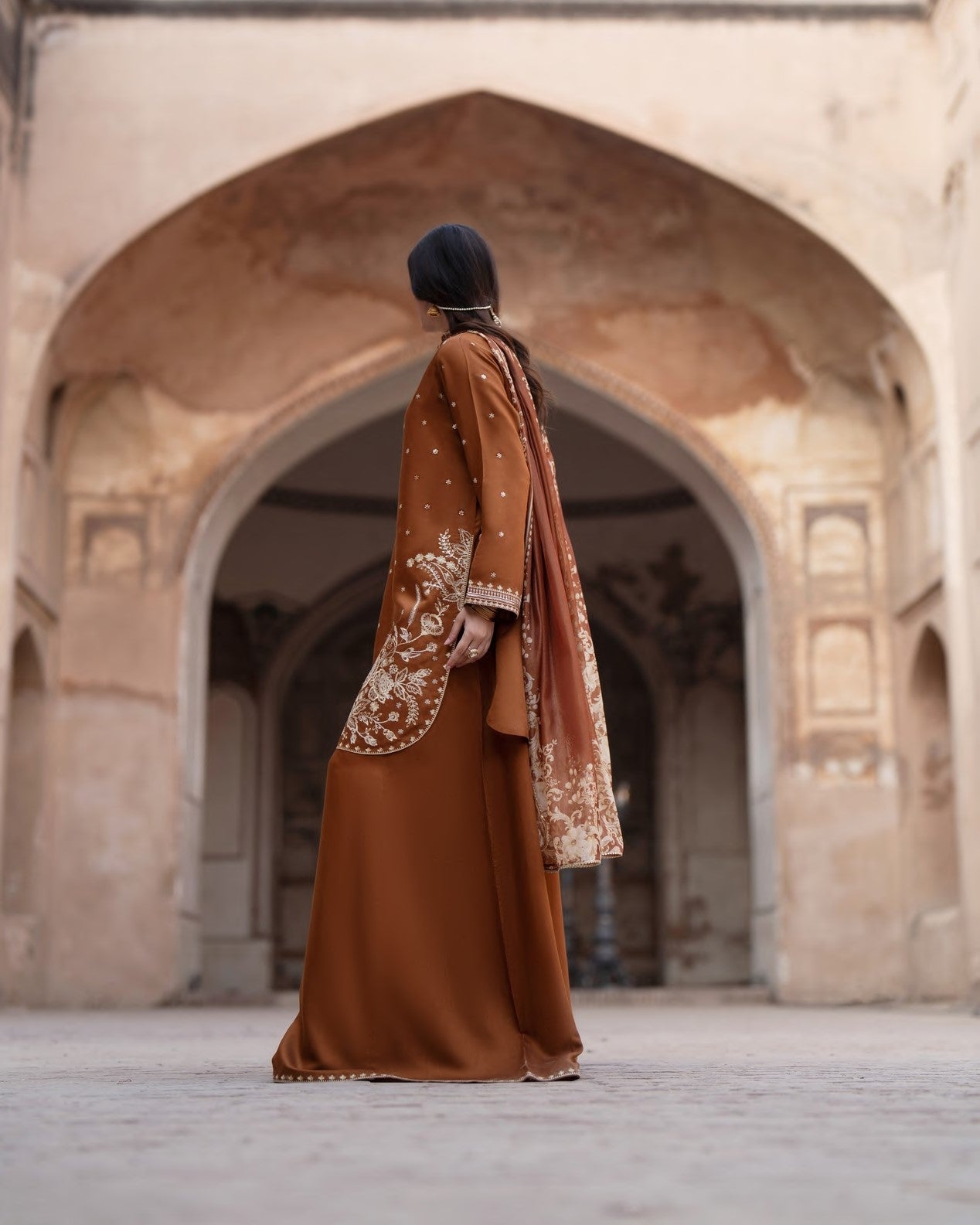 Darbar Mehrbano Rust