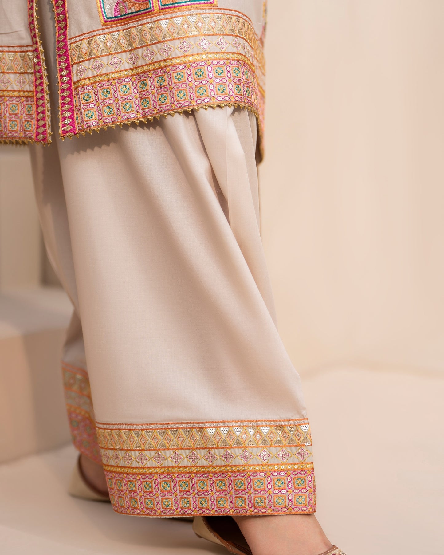 Karma Ferisha 1563 Oatmeal