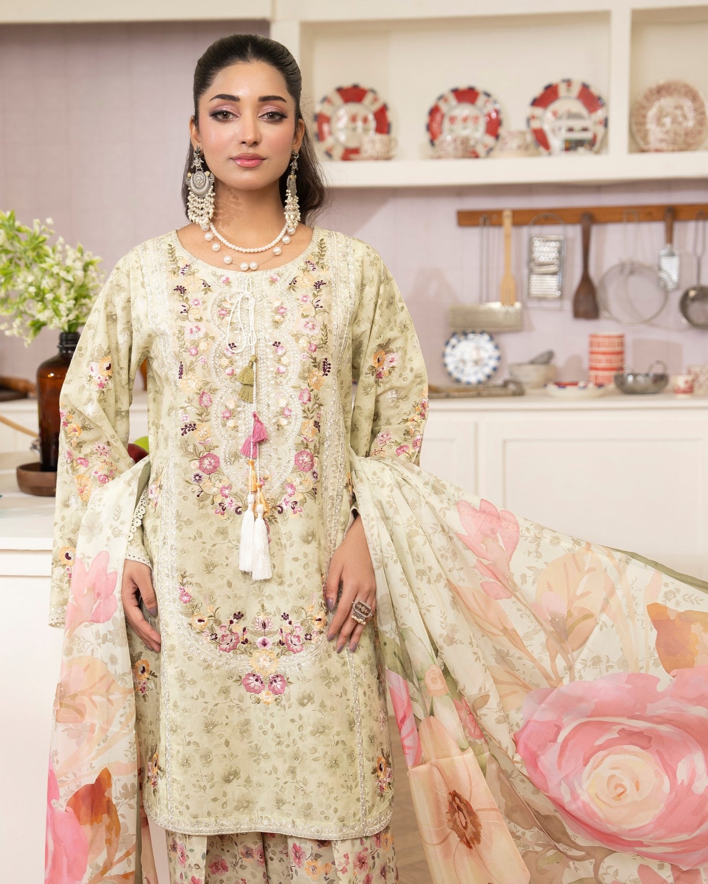 Karma Gul-Mahar 1594 Celadon Green