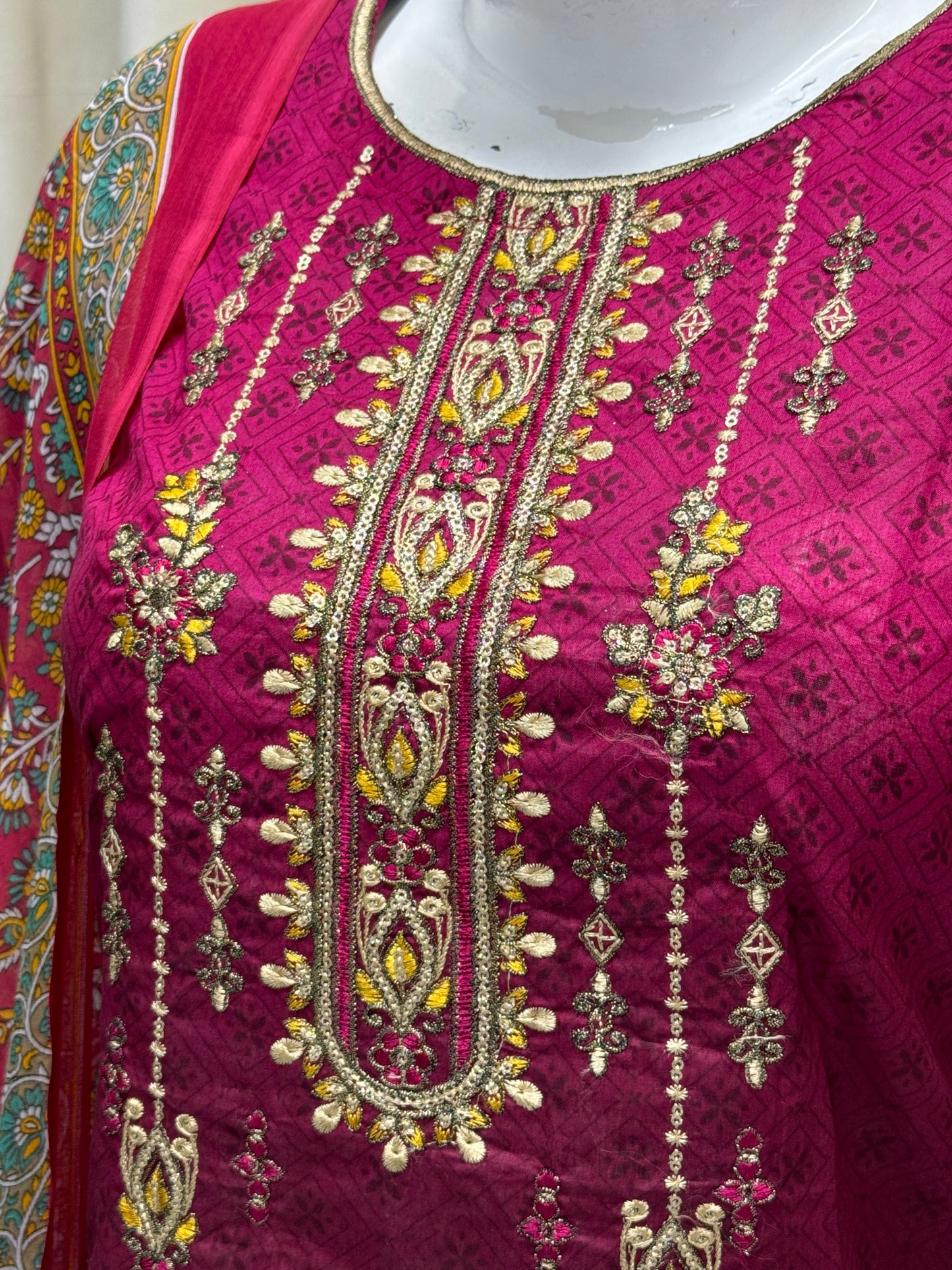 HM Lawn - Chiffon Dupatta 320 Pink