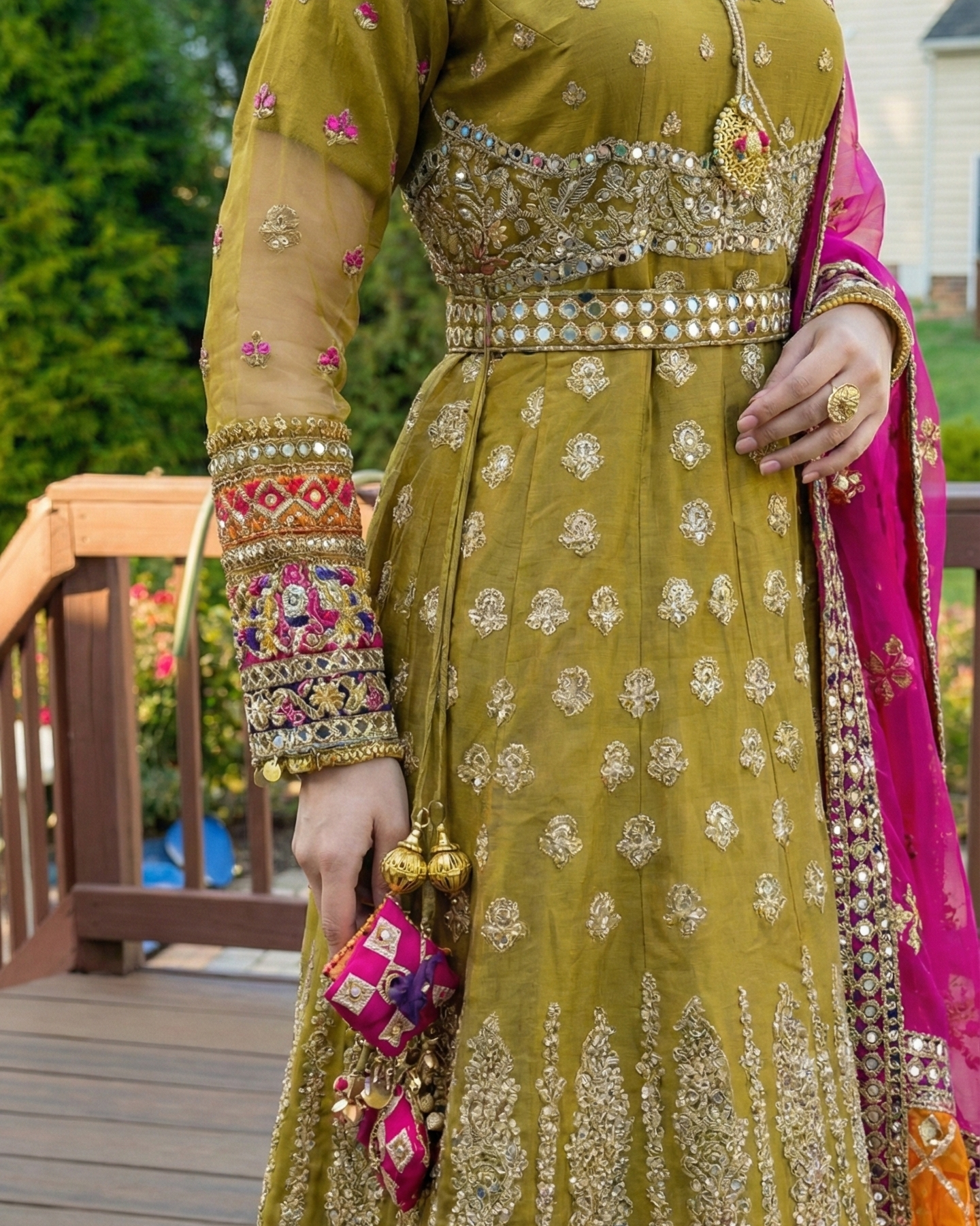 Karma F326 +106 Mehndi