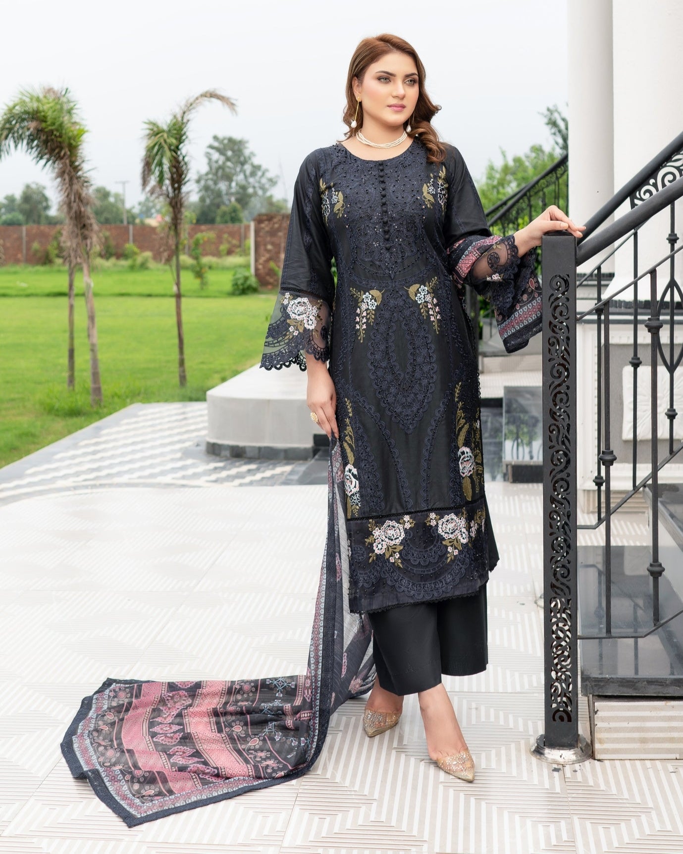 Munira Rumaisa MSL02 Black