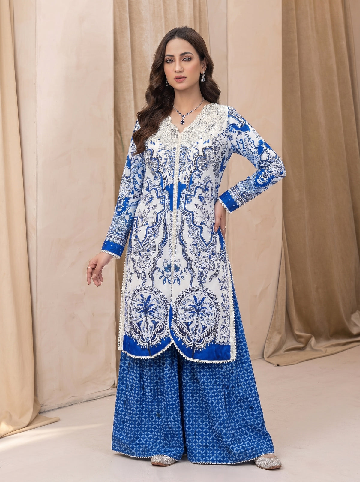 SJ3877 White Blue