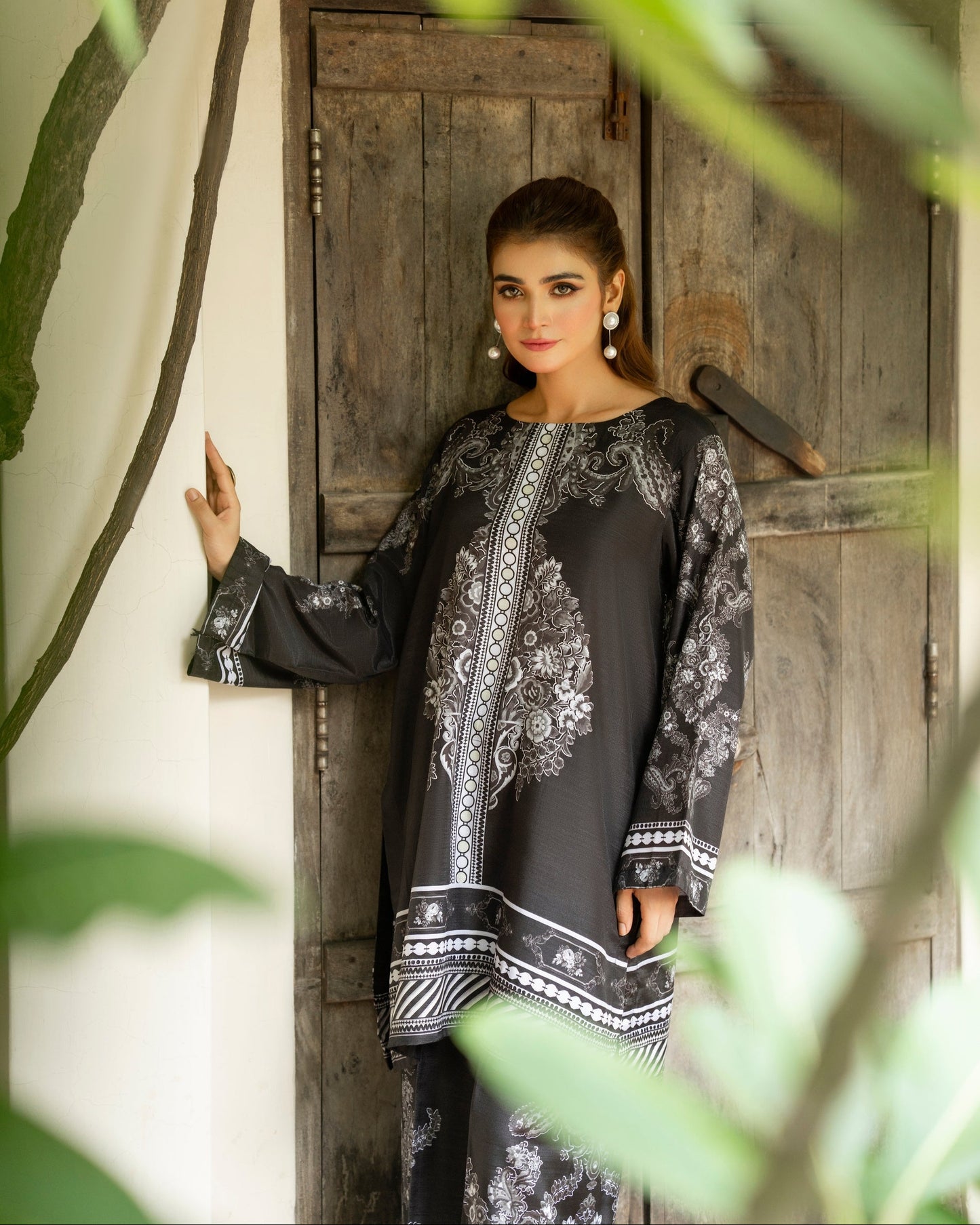 Karma Selene 1516 Shadow Black