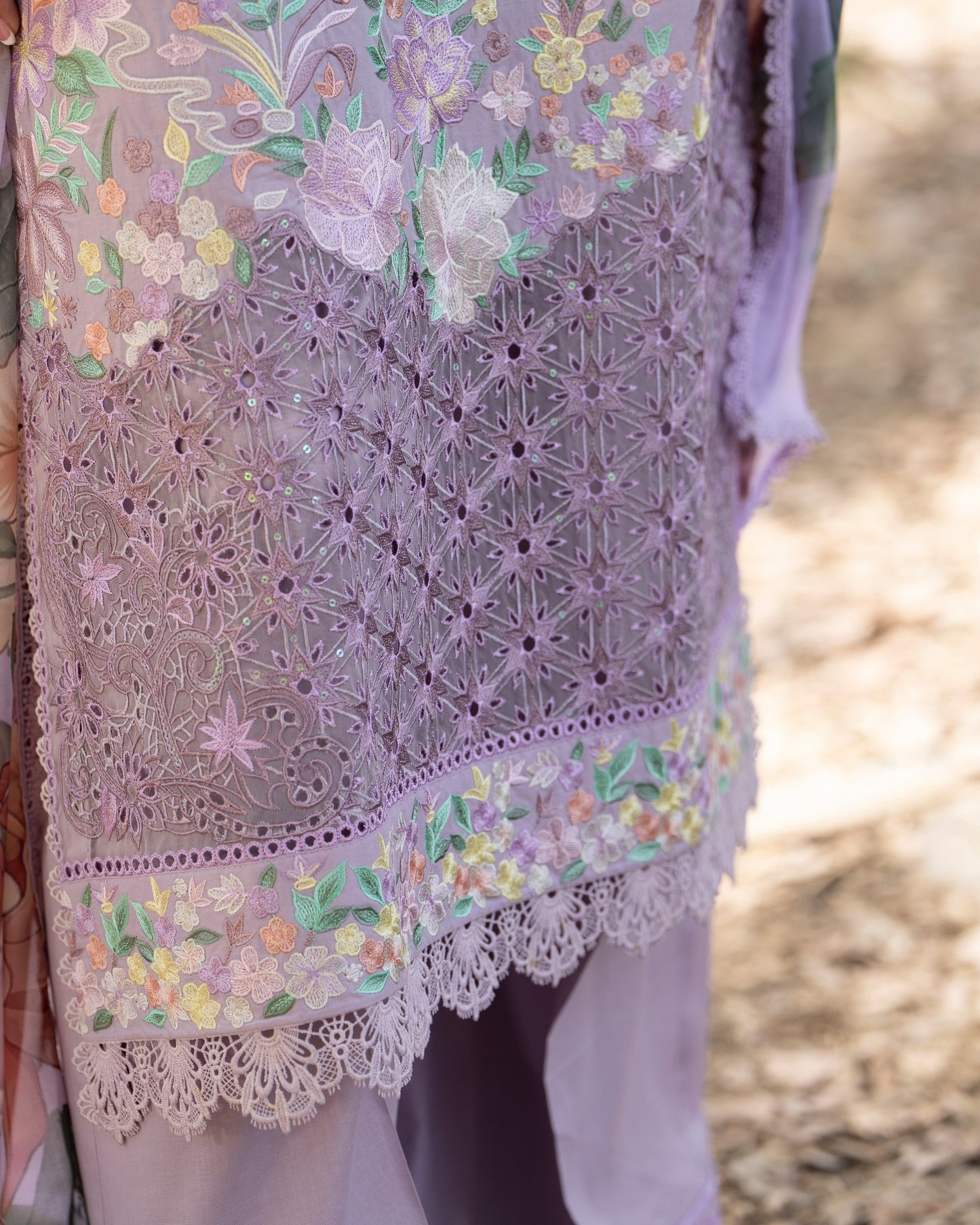 Karma Sunehri 1573 Lilac Floral