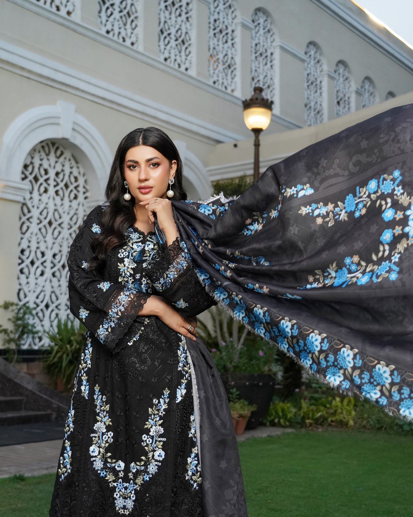 Munira Mashq Dhanak 07 Black
