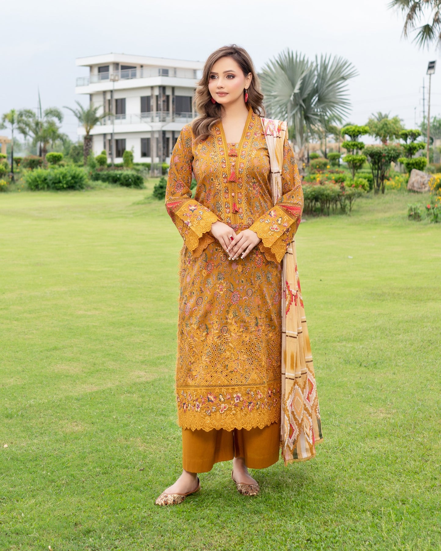 Munira Imperial Lawn 06 Mustard