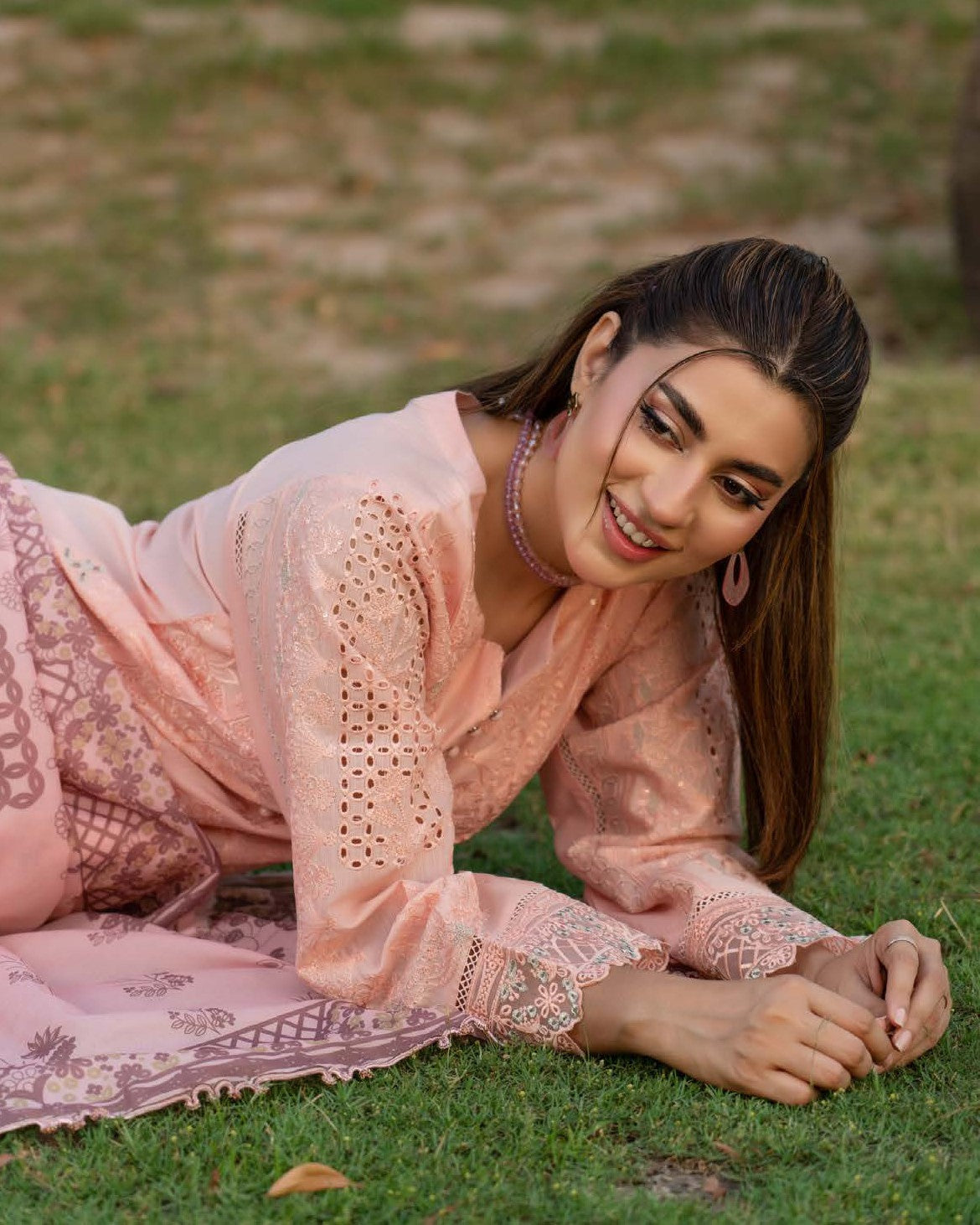Munira Samaa 07 Peach