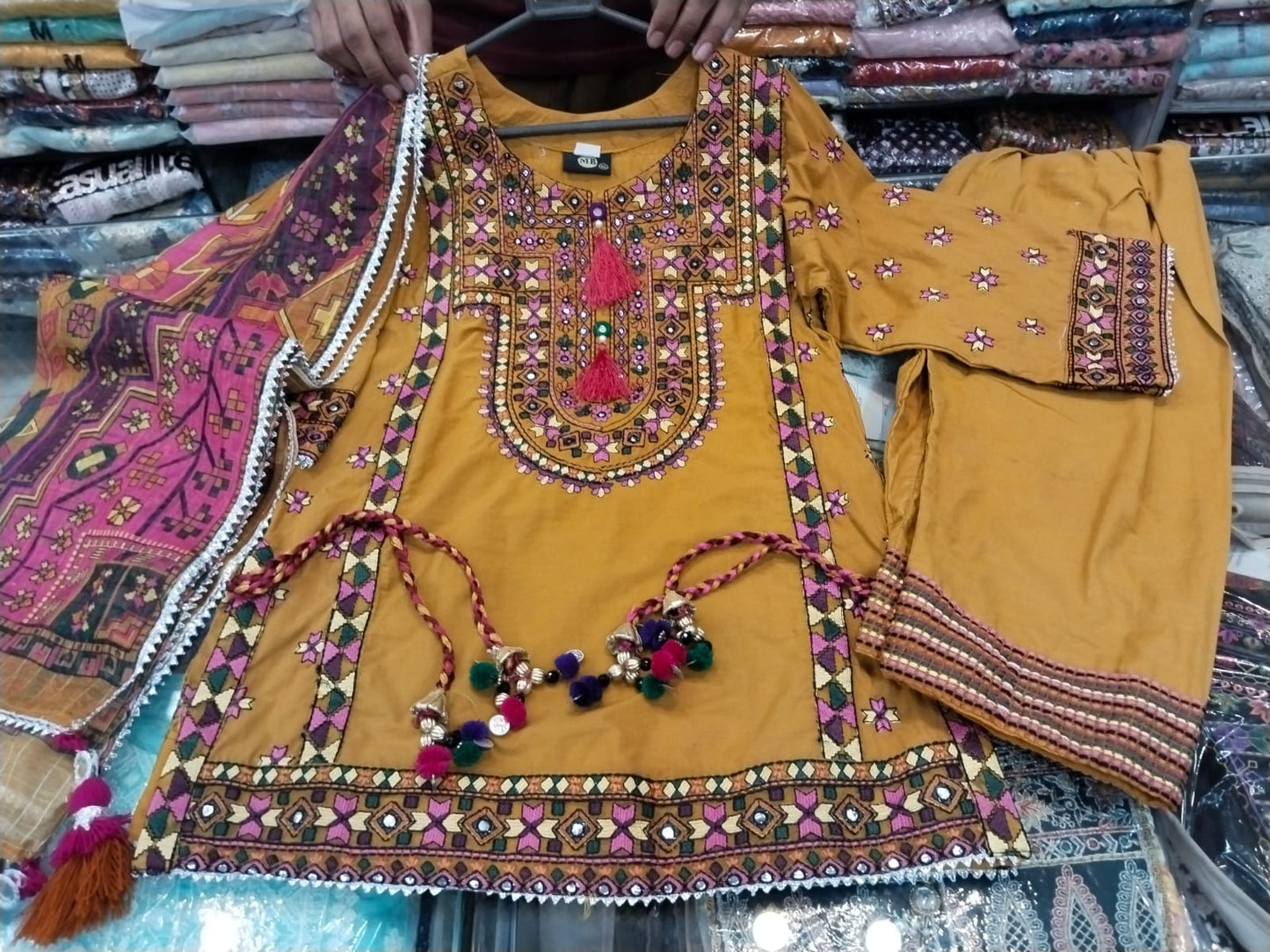 Karma 1433 Girl Mustard