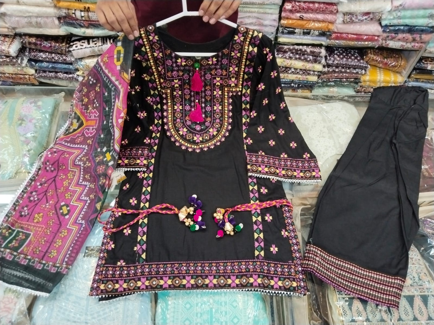 Karma 1433 Girl Black