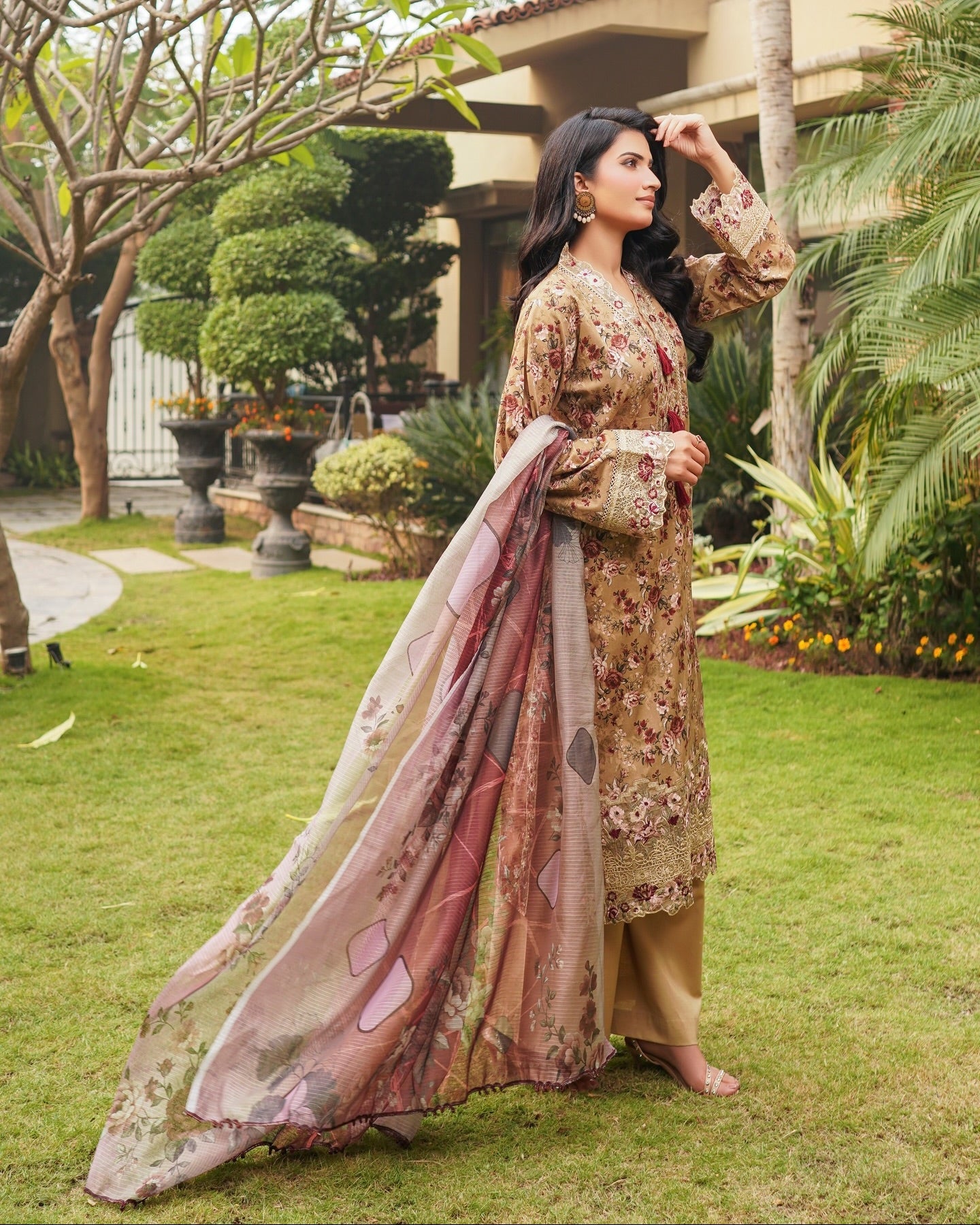 Munira Lyra MSL 02 Skin