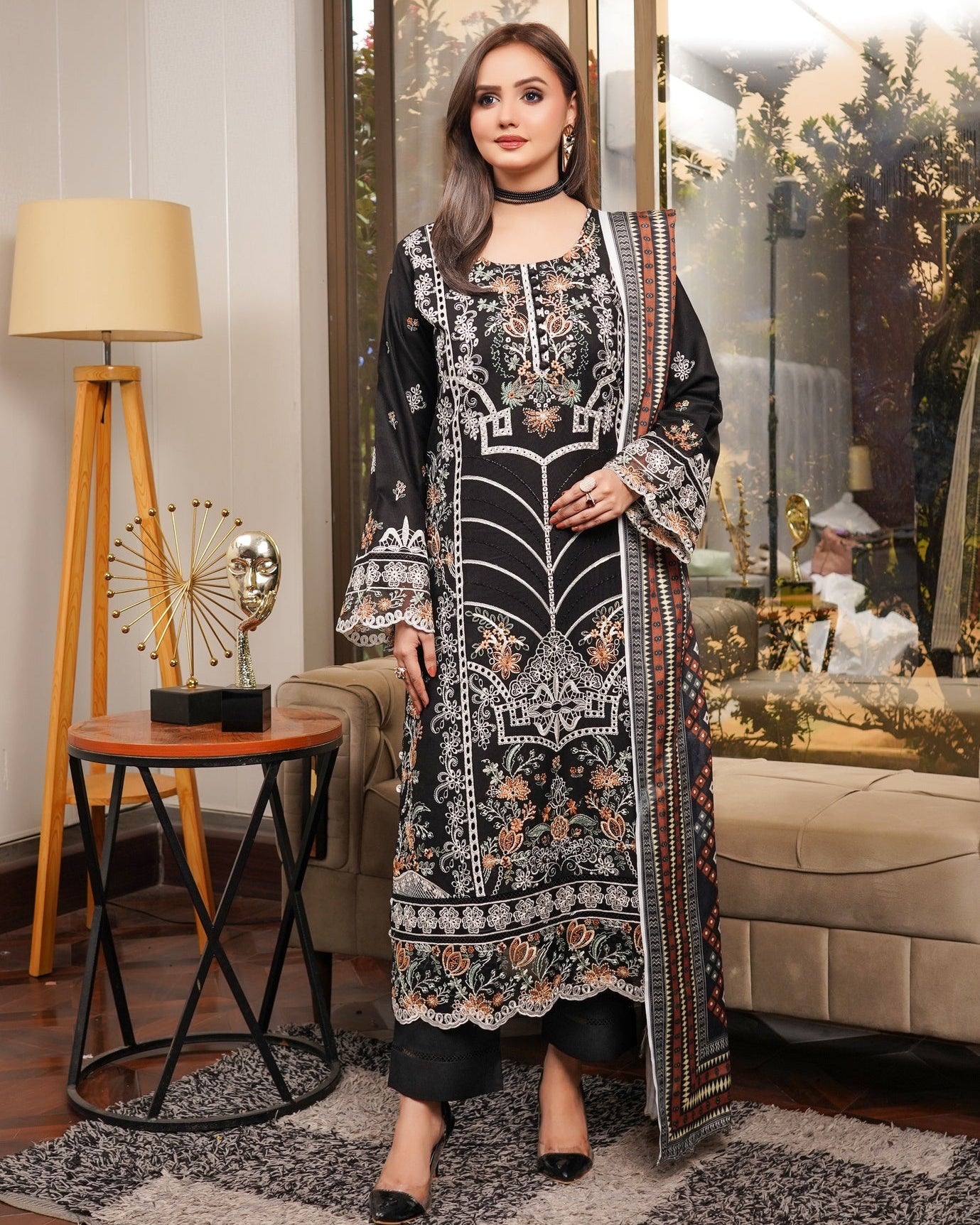 Munira Gul-E-Anwar Dhanak MSL 02 Black