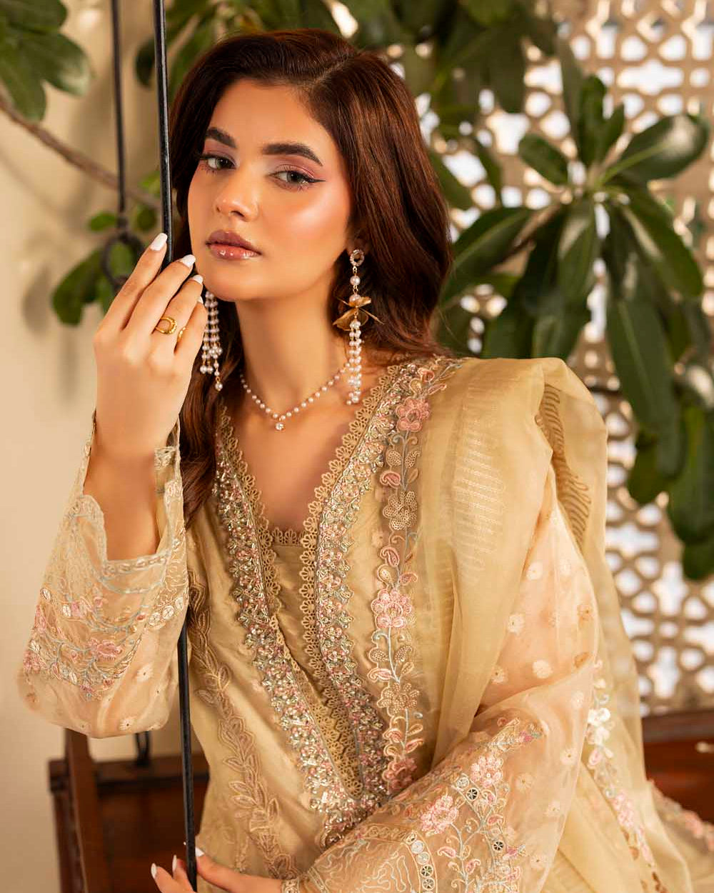 Baat Pakki ZR 2546 Silk Stone