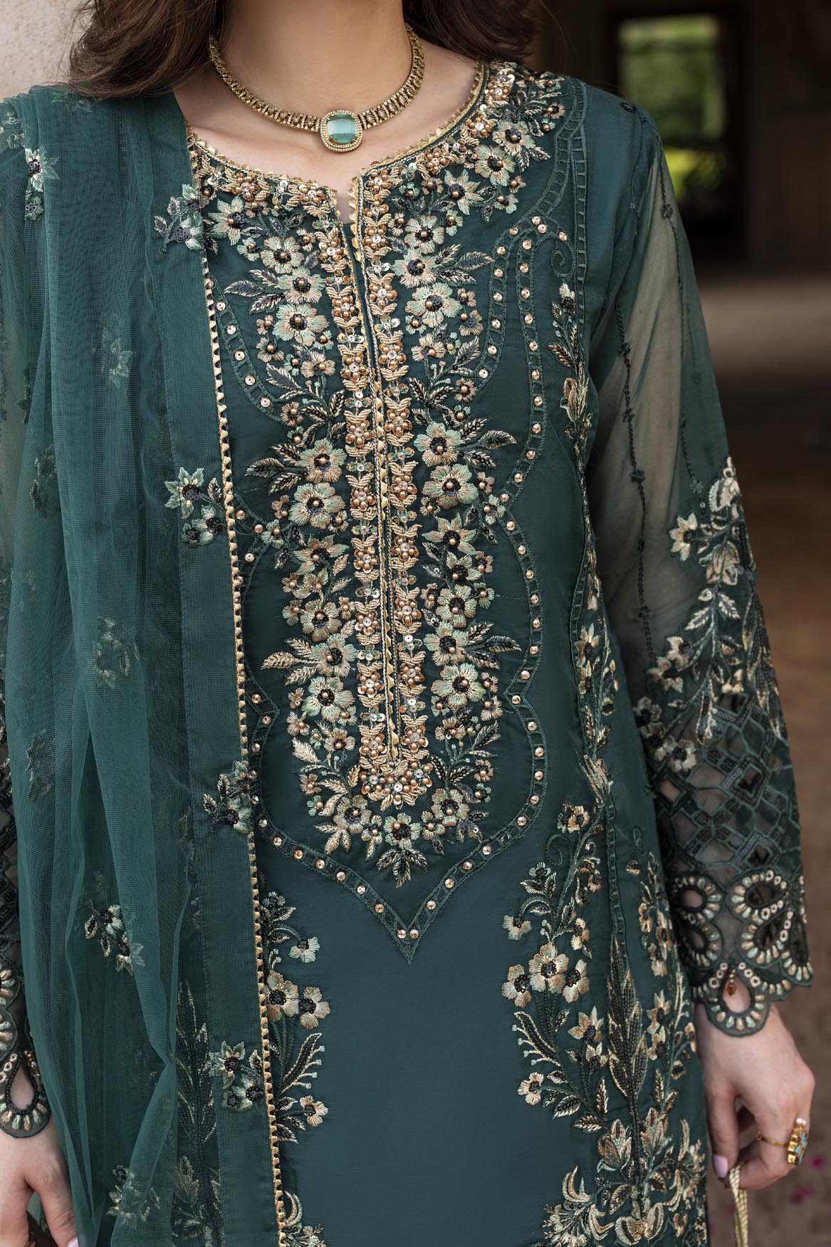 Noor Mahal ZR 2550 Green