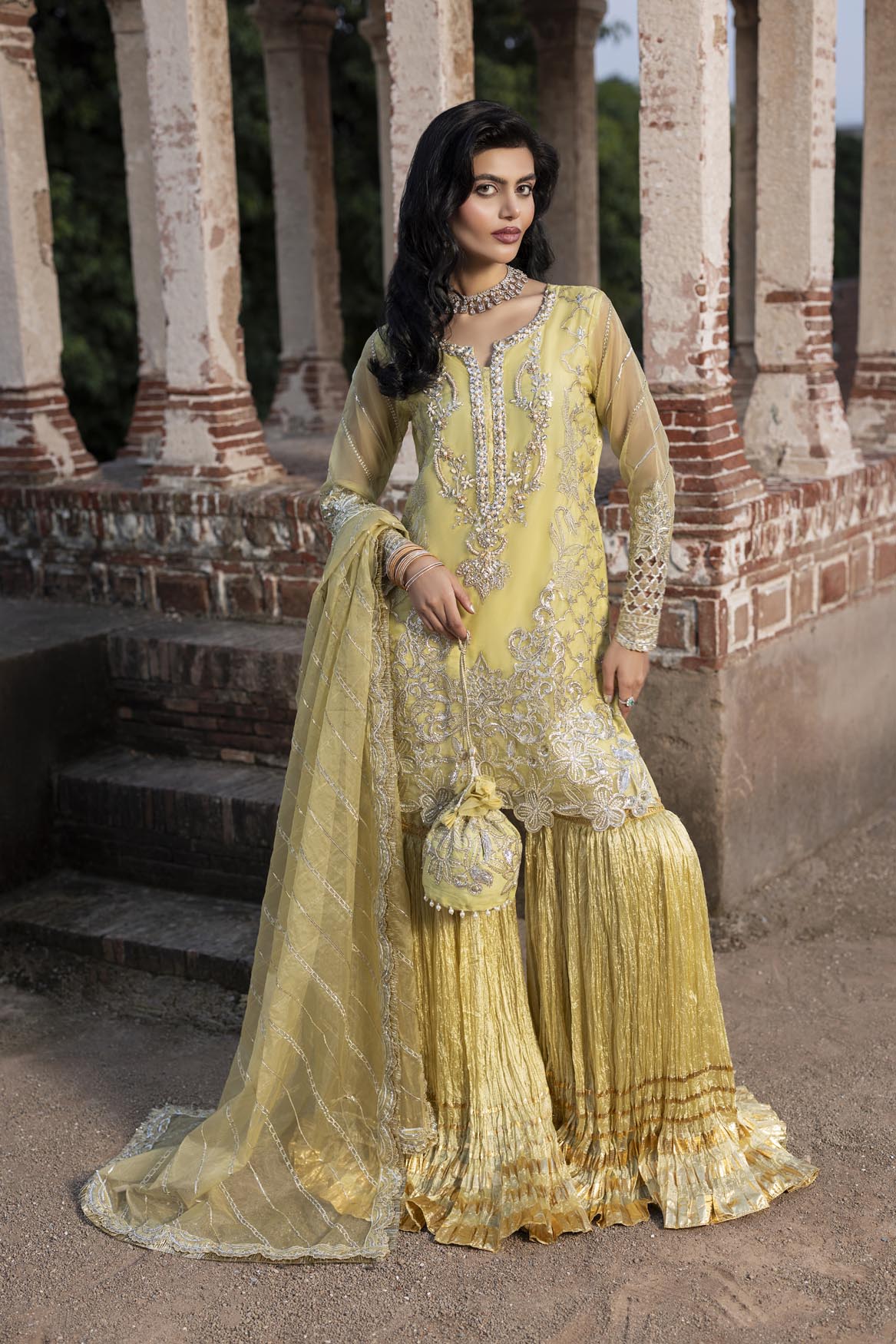 Noor Mahal ZR 2554 Dhani