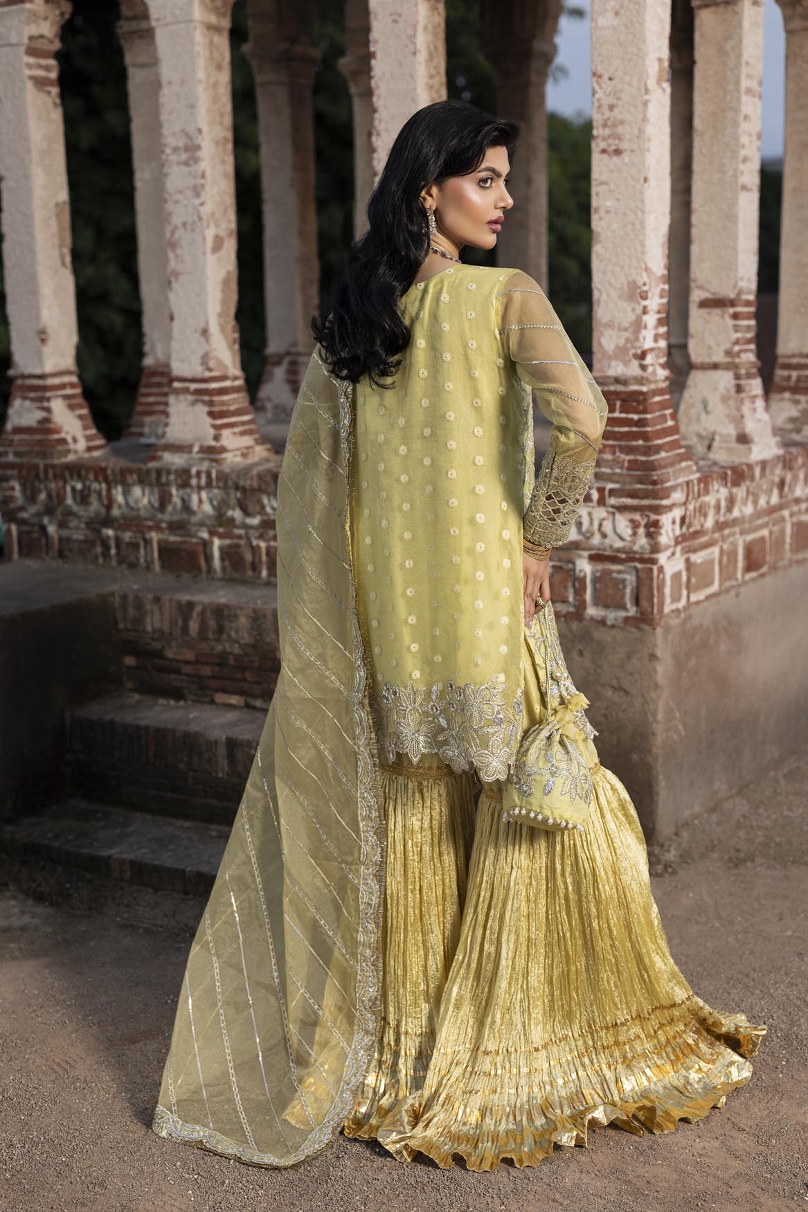 Noor Mahal ZR 2554 Dhani