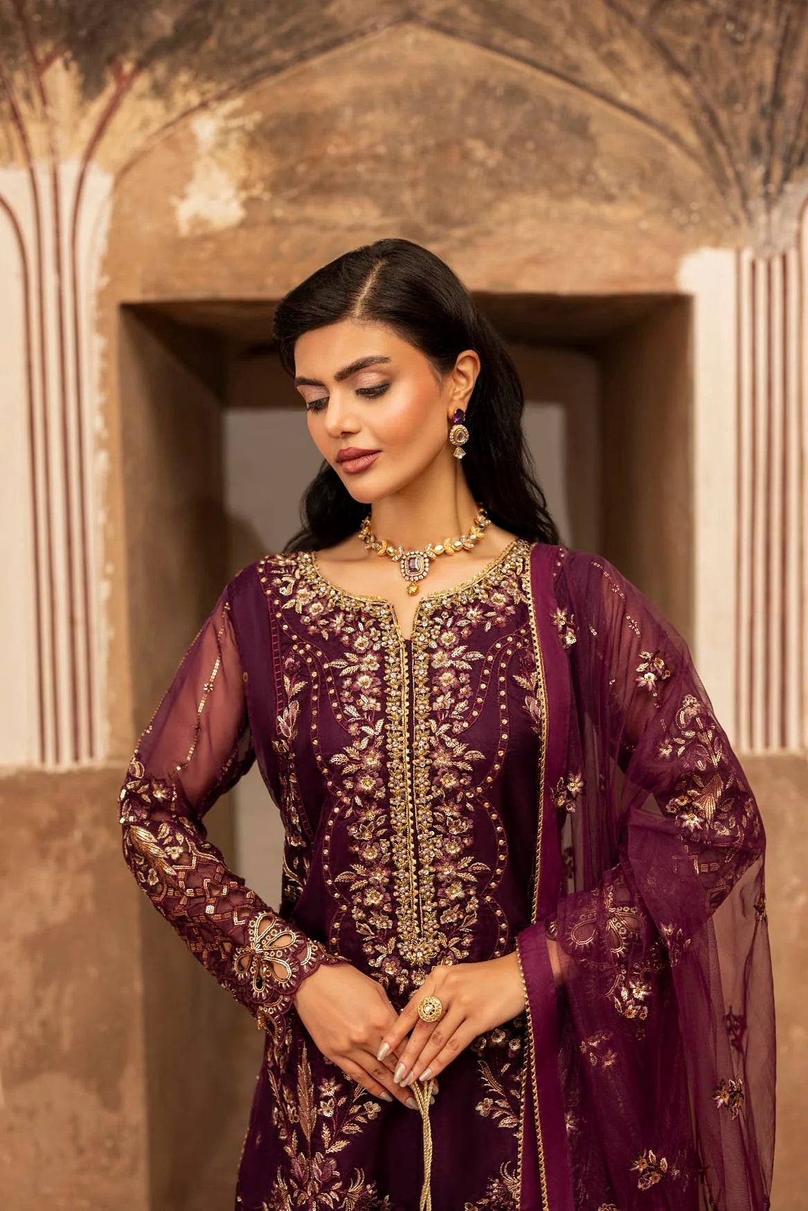 Noor Mahal ZR 2550 Plum