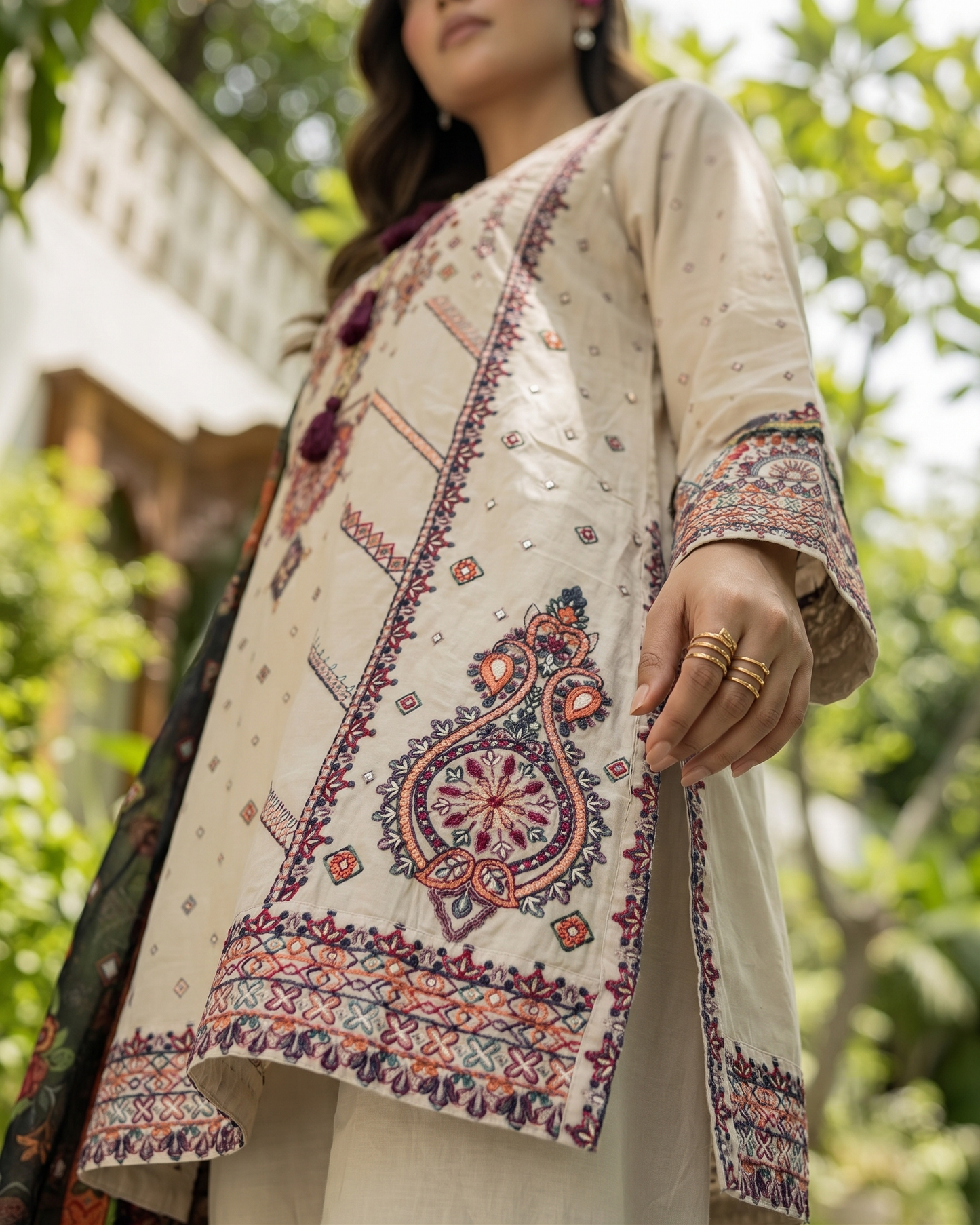The Heirloom Edit White