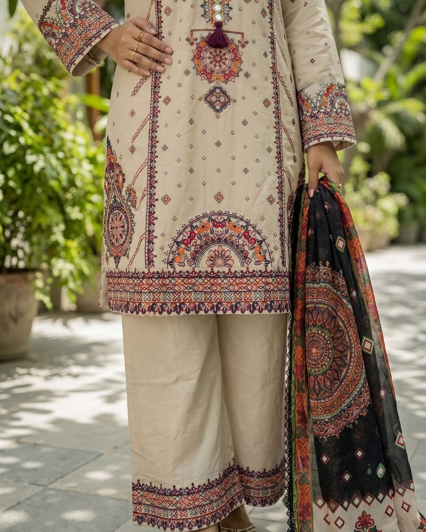 The Heirloom Edit White