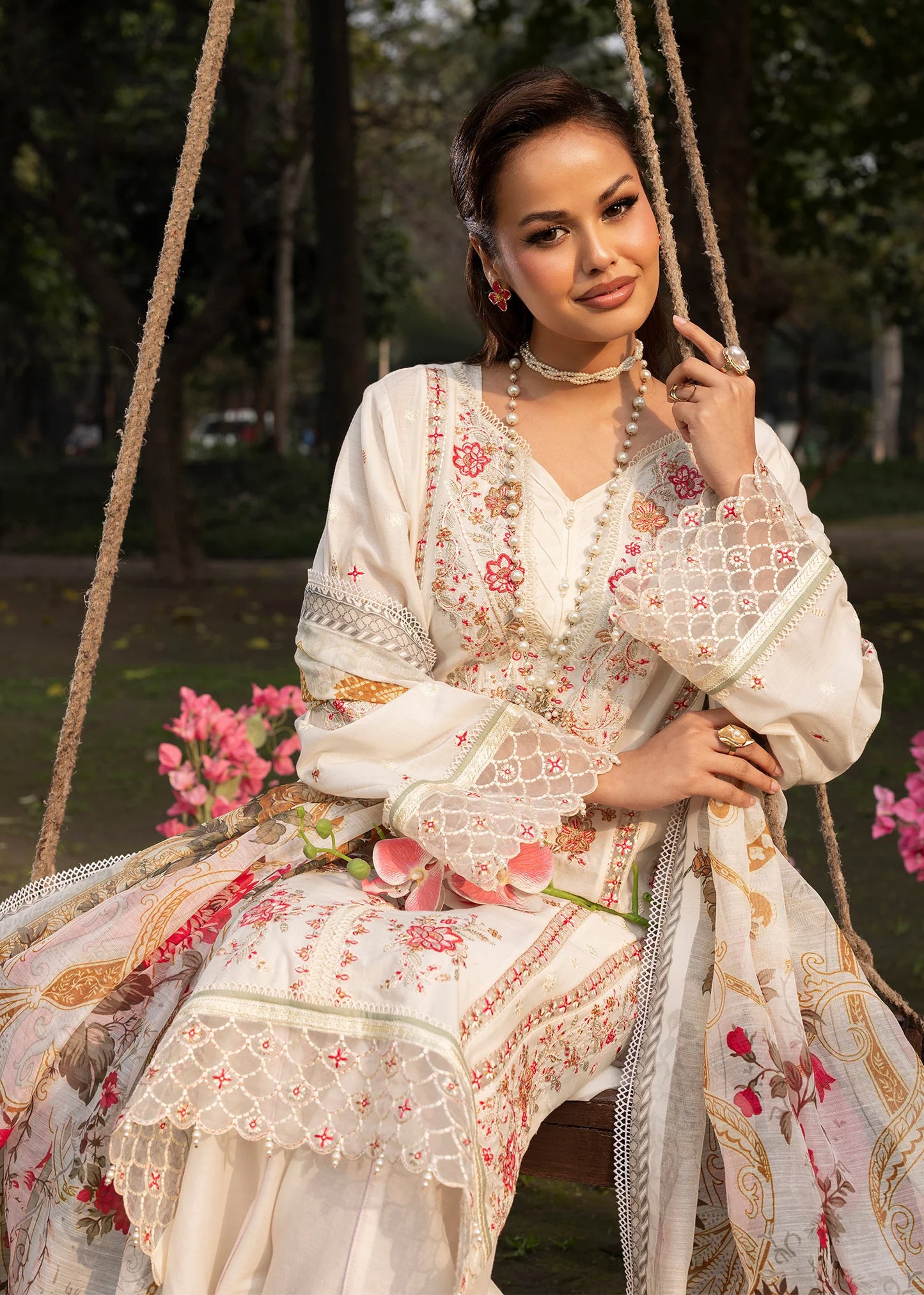 Summer Tales ZQ 2615 Ivory