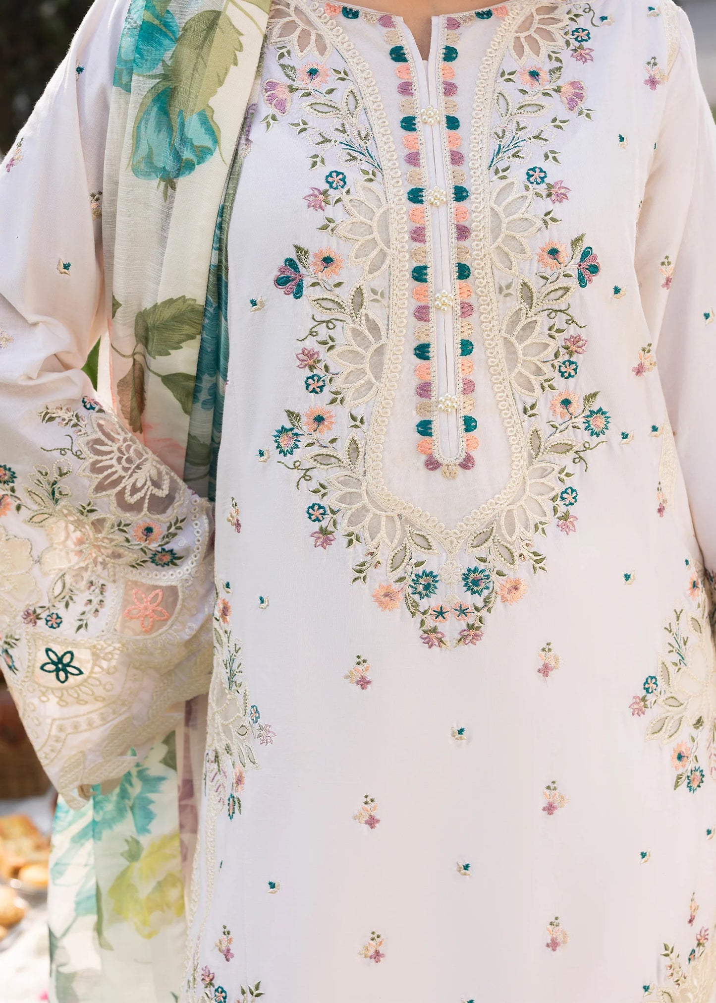 Summer Tales ZQ 2616 Ivory