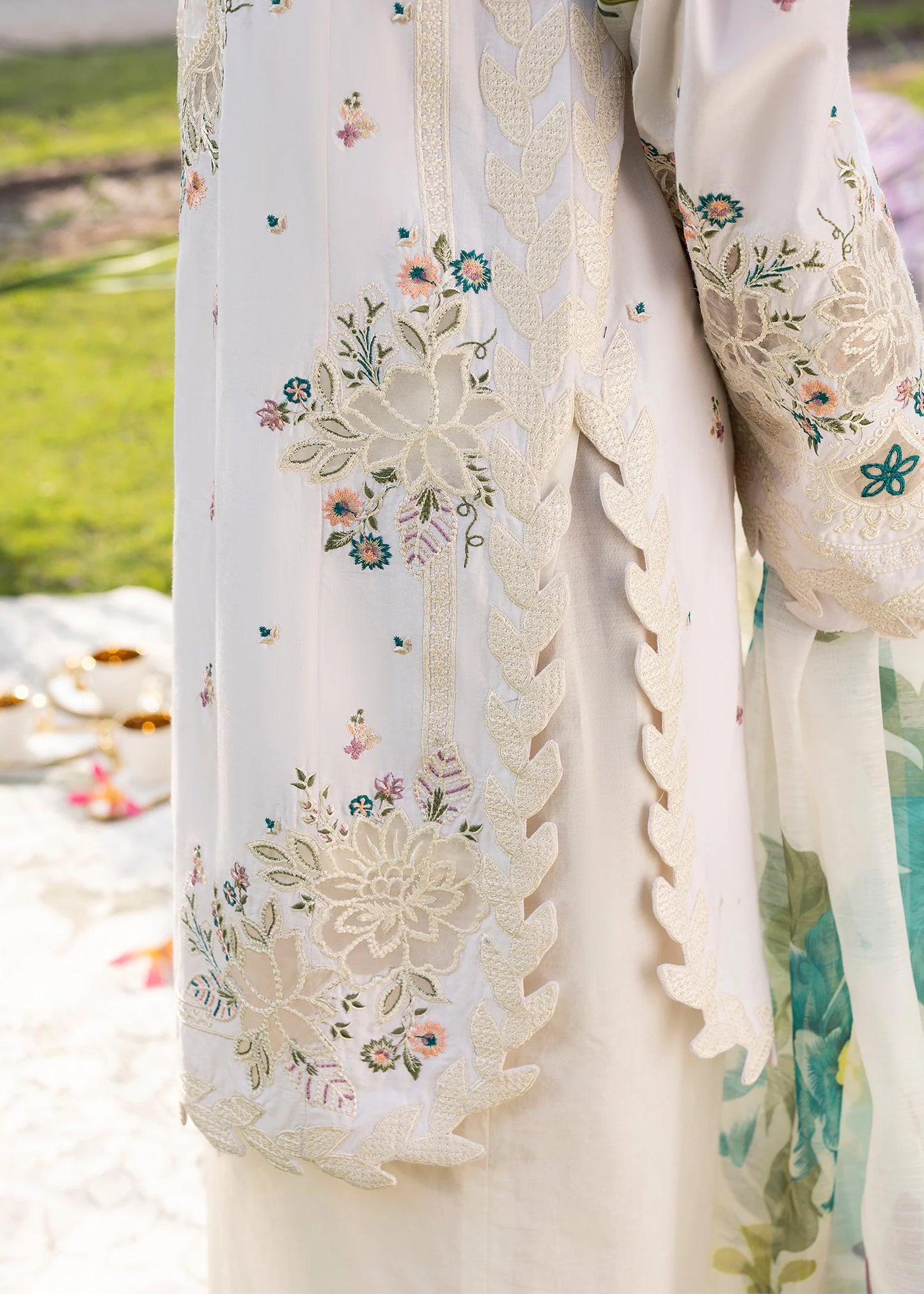 Summer Tales ZQ 2616 Ivory