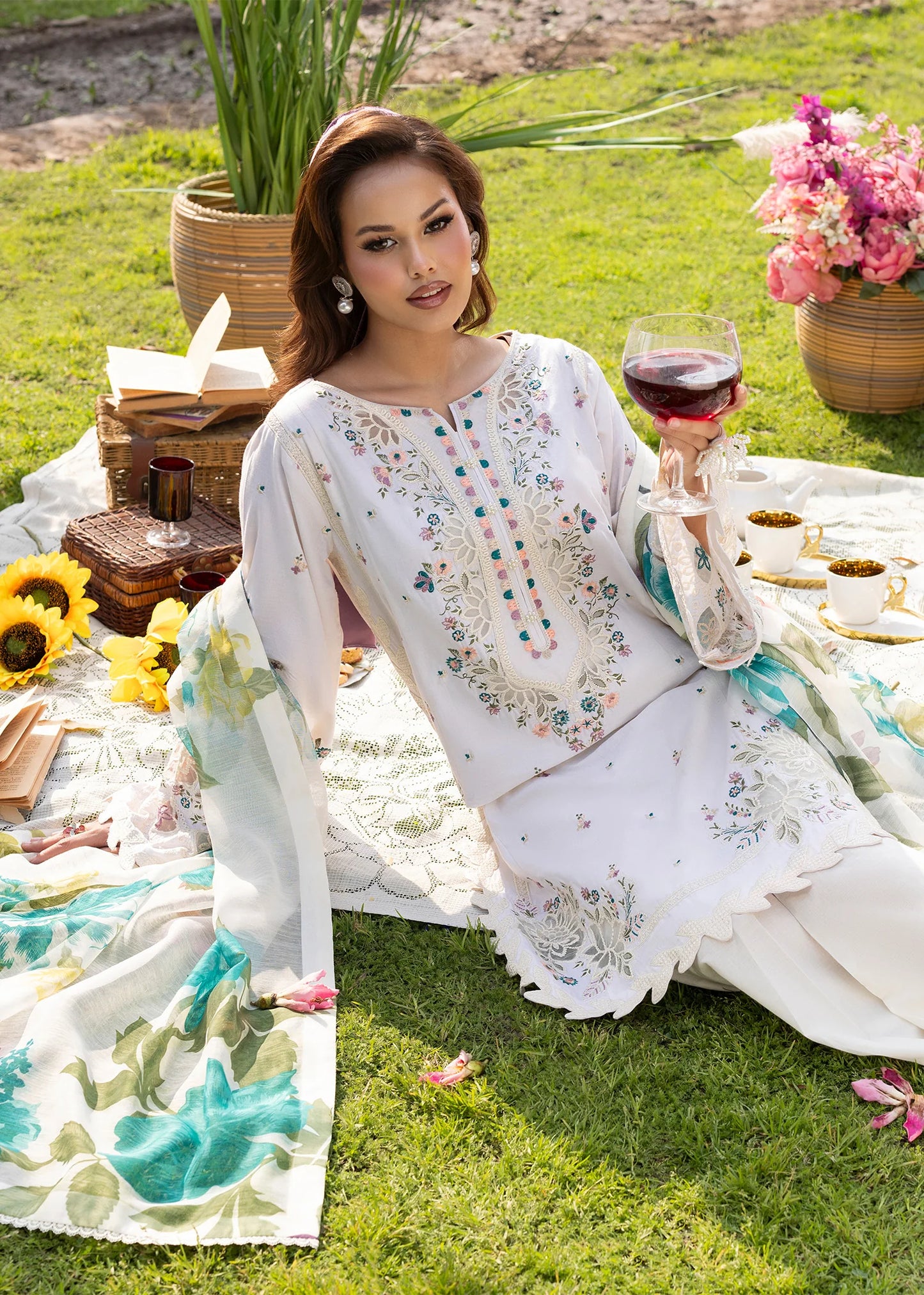 Summer Tales ZQ 2616 Ivory