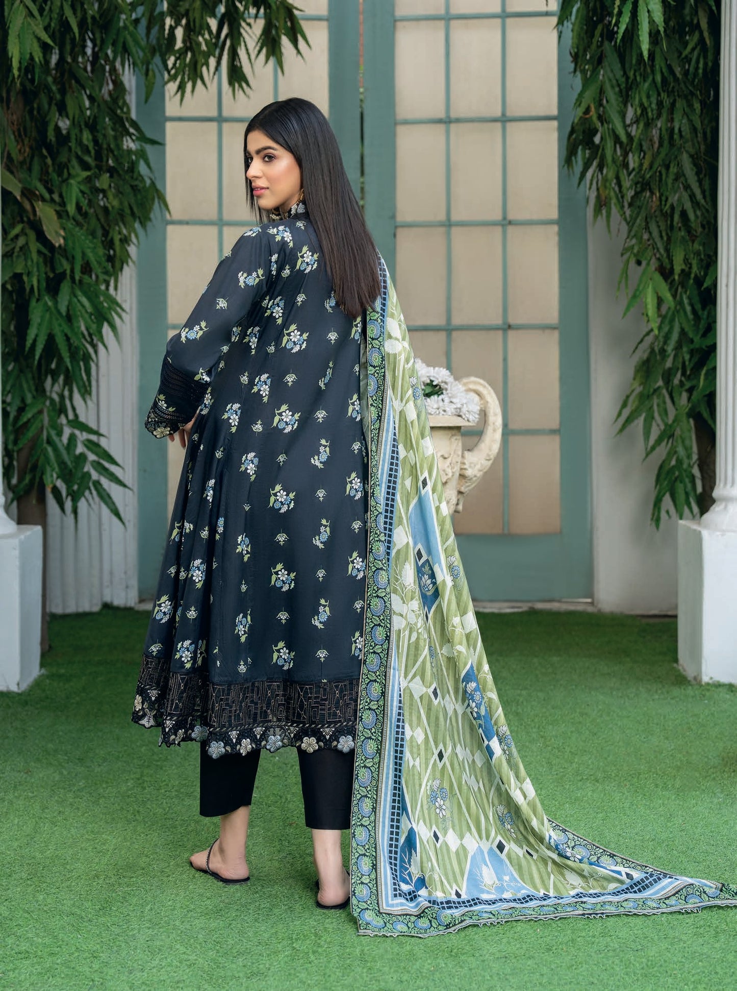 Munira Nayab Linen MSL 04 Black