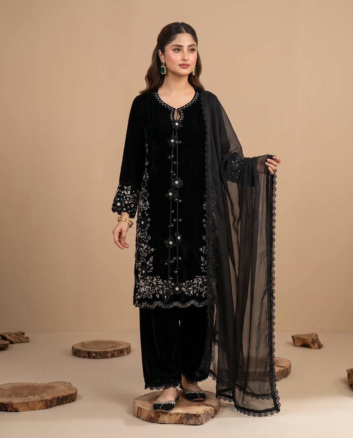 2586 Velvet Black