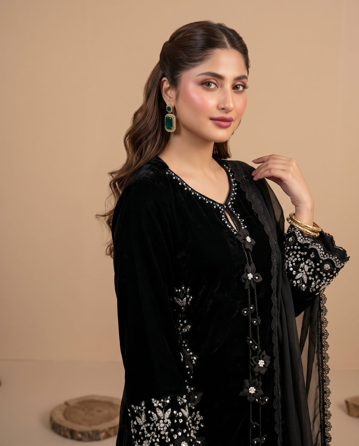 2586 Velvet Black