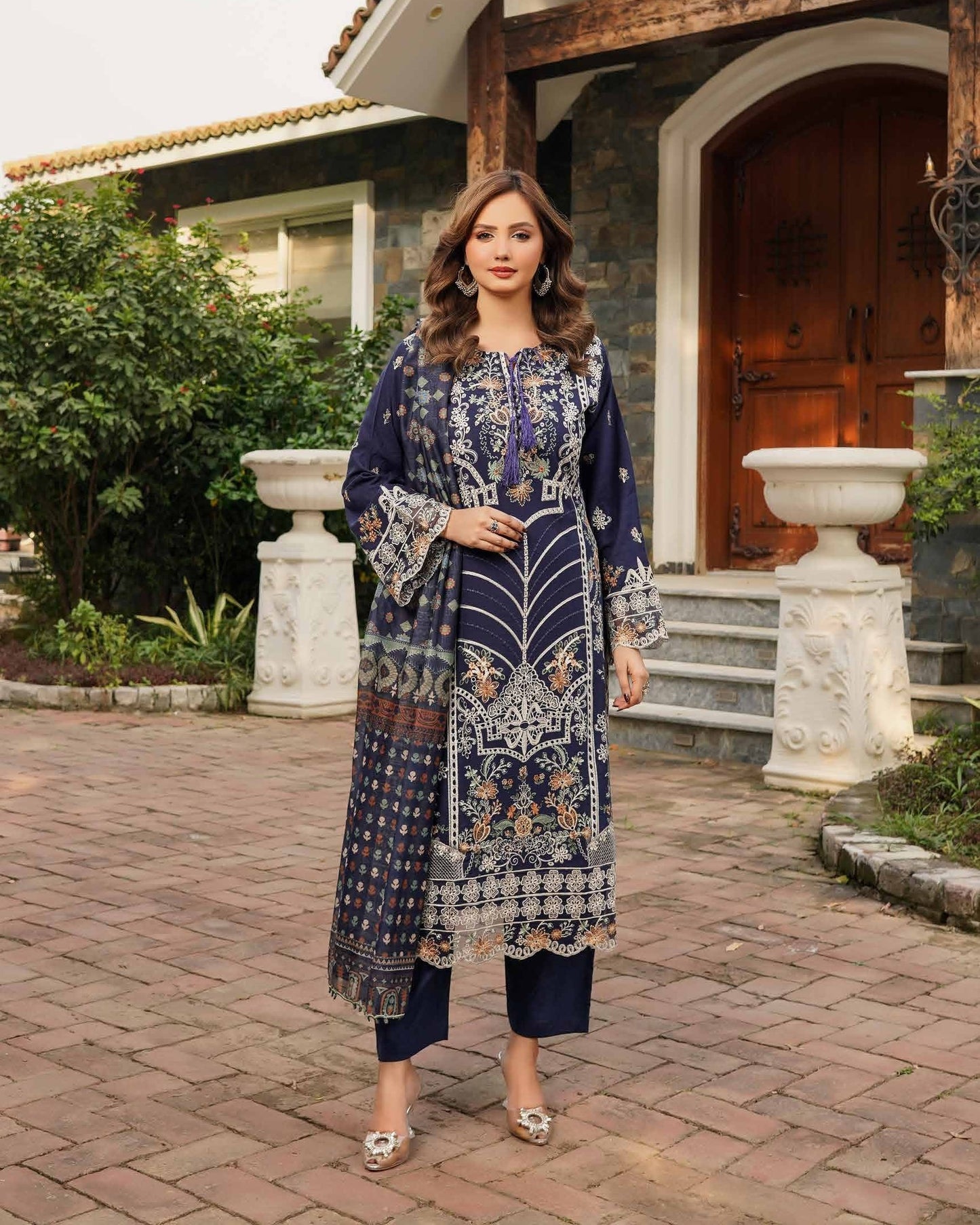 Munira Riwayat Dhanak MSL 02 Navy Blue