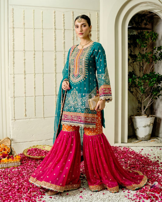 425 By Mohsin Green Pink