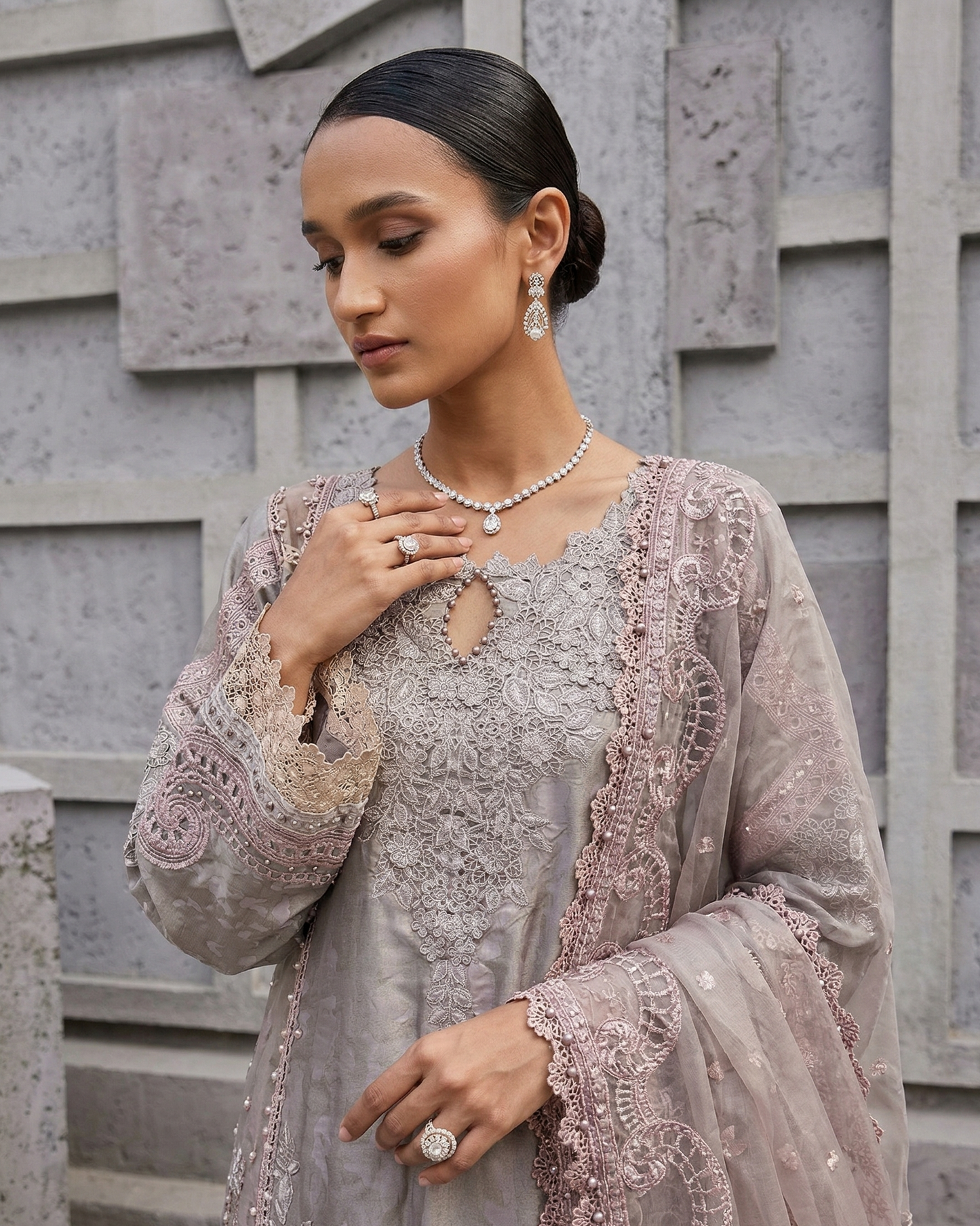 AL4167 Grey