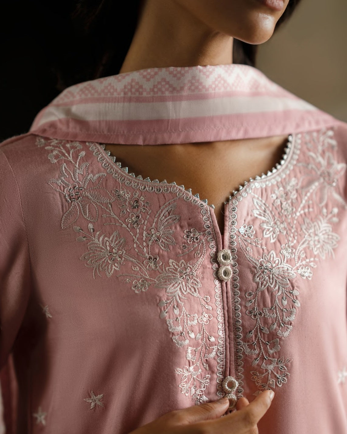 Aik Sitara Blush Blossom