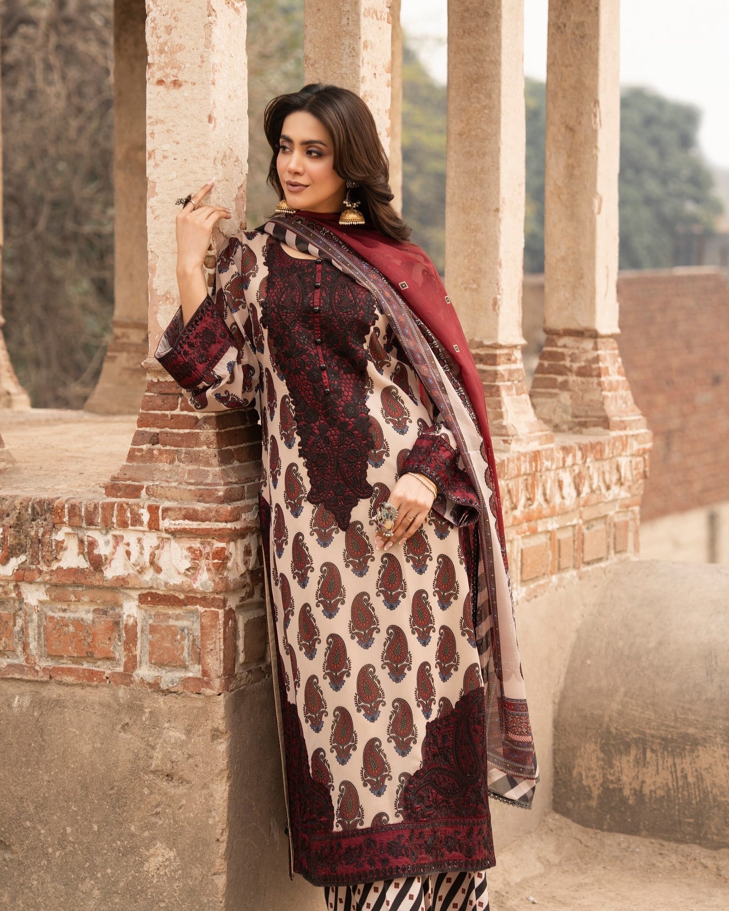 Karma Aura 516 Wine Mahroon