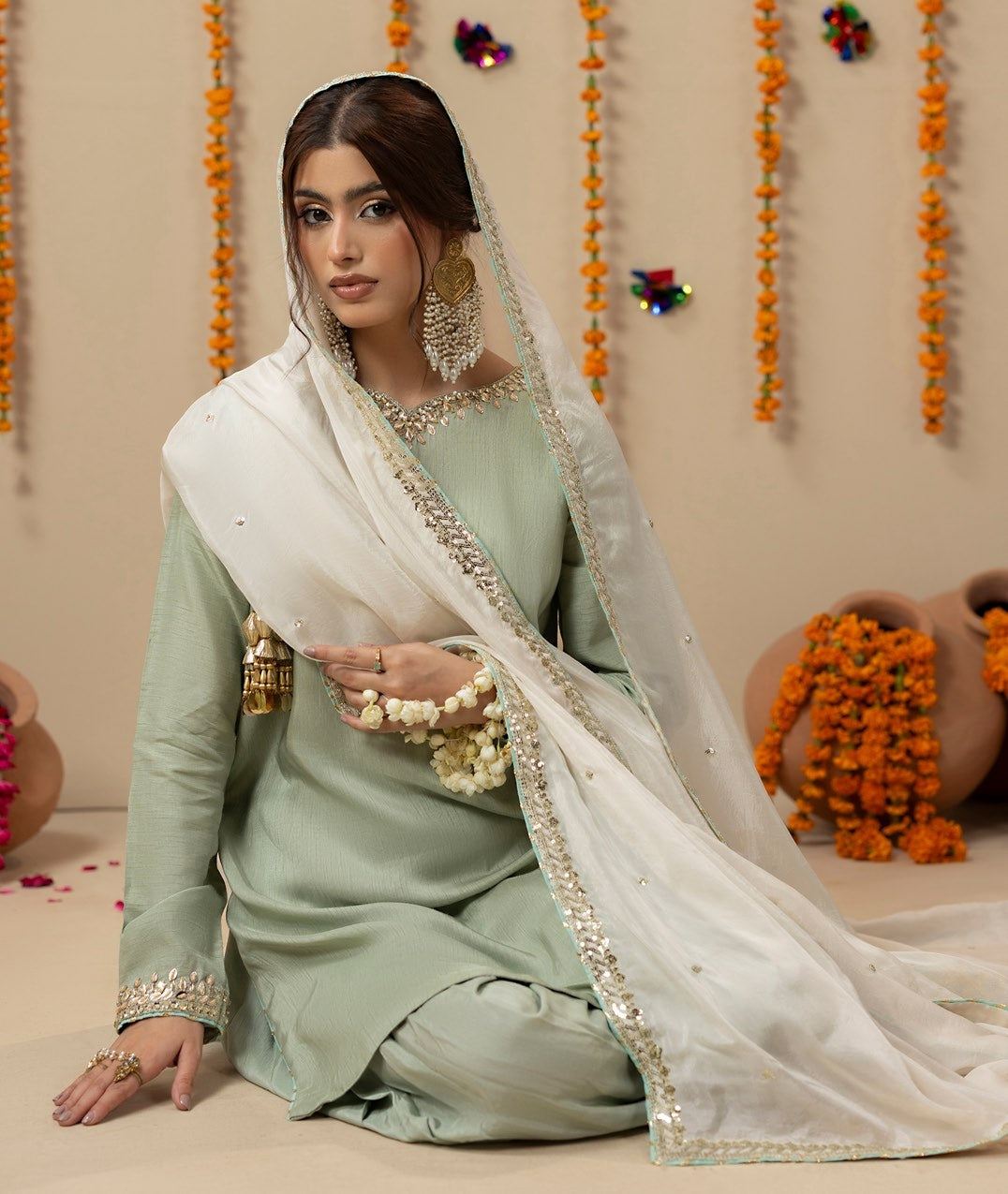 Chamkeli ZQ 2647 Pista Ivory