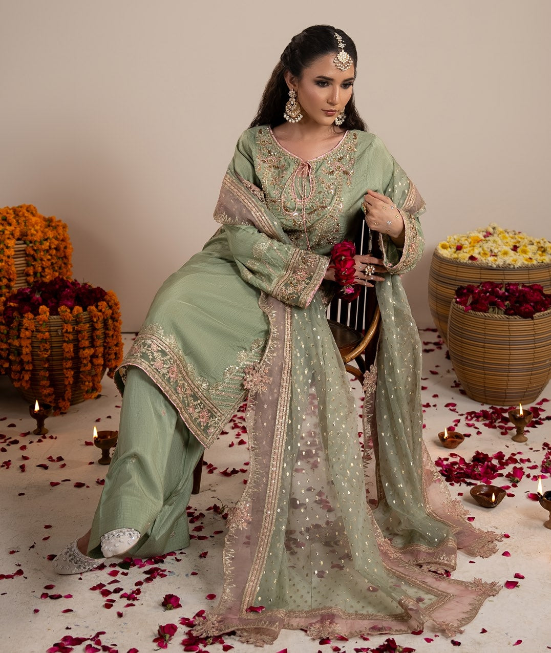 Chand Raat ZQ 2612 Pista