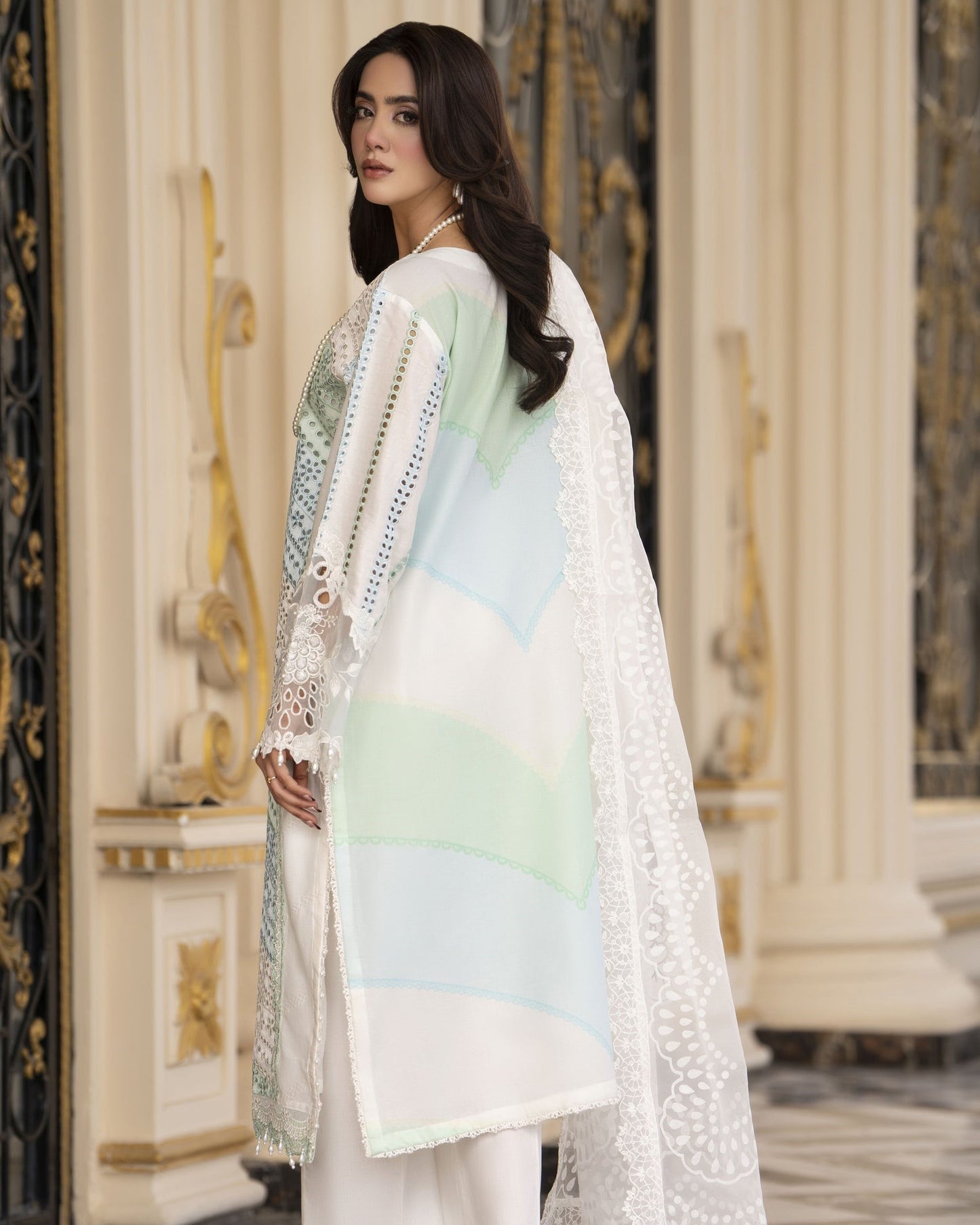 SJ3763 Off White