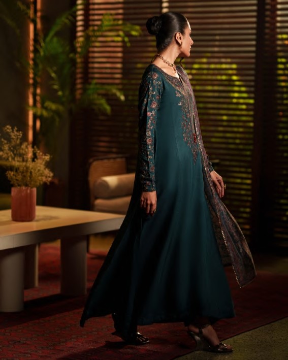 Eala Deep Azure