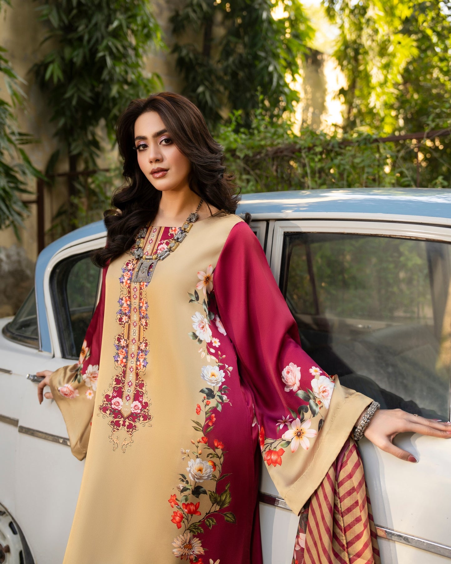 Karma Eliana 504 Beige & Mehroon