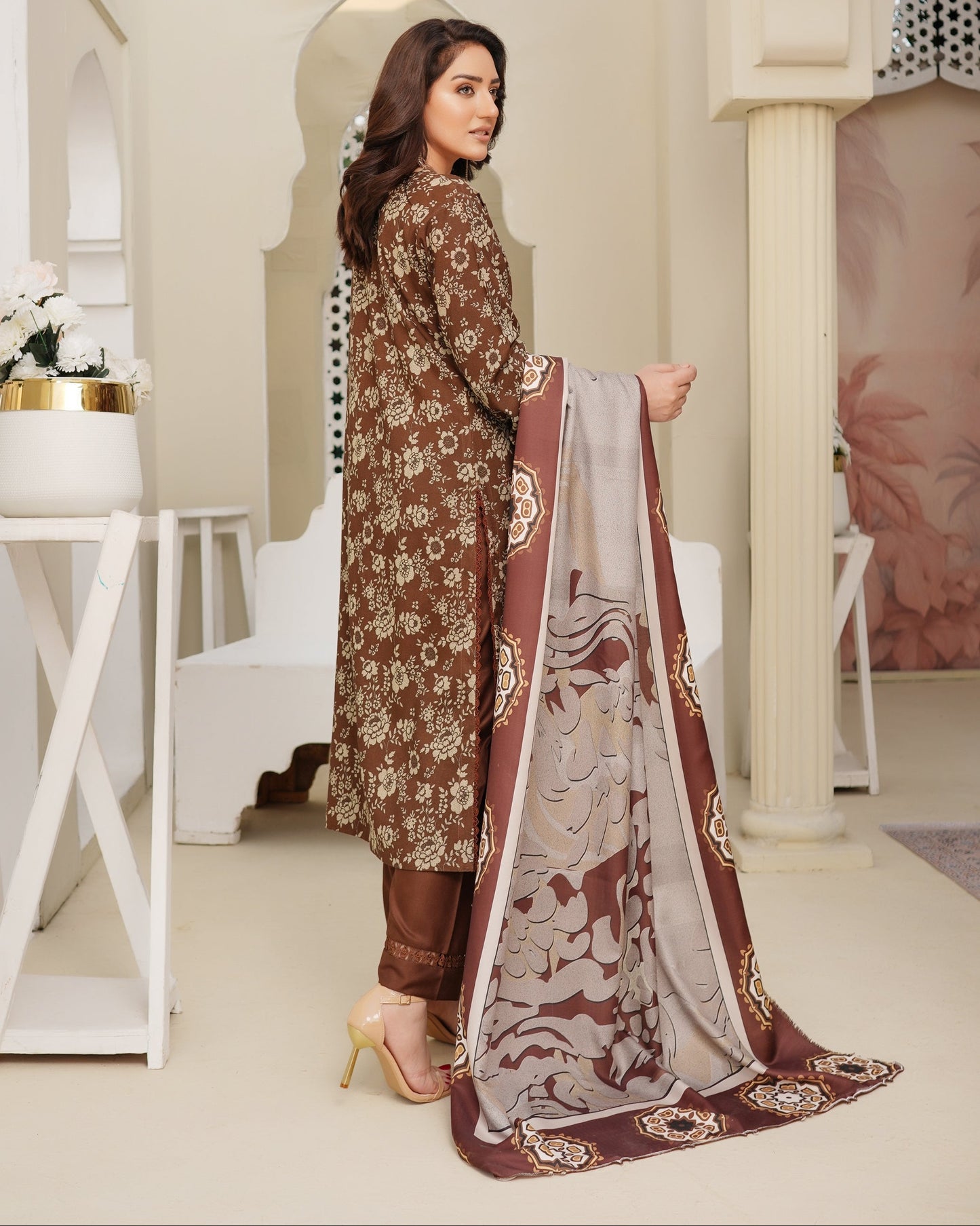 Munira Naqsh Dhanak MSL 07 Brown