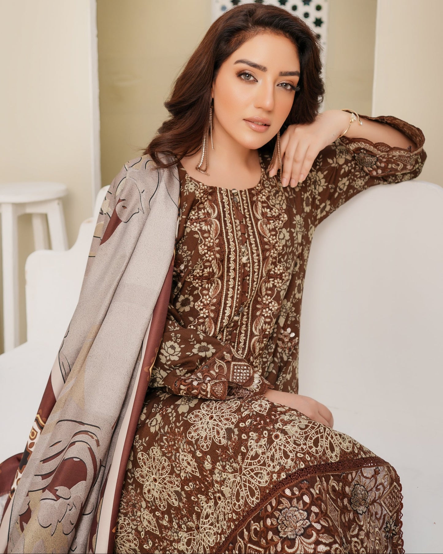 Munira Naqsh Dhanak MSL 07 Brown