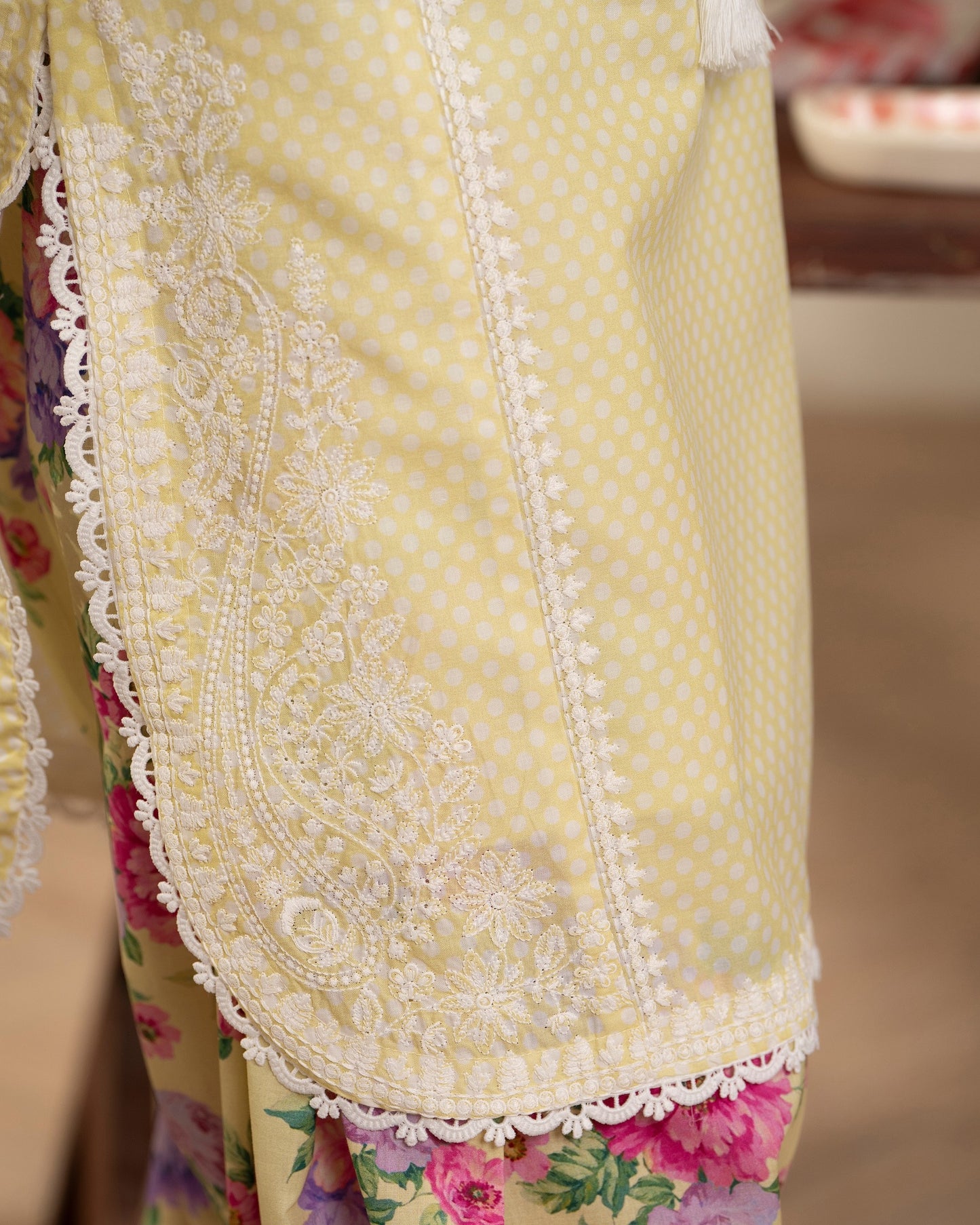 Karma Flora 1590 Butter Cream
