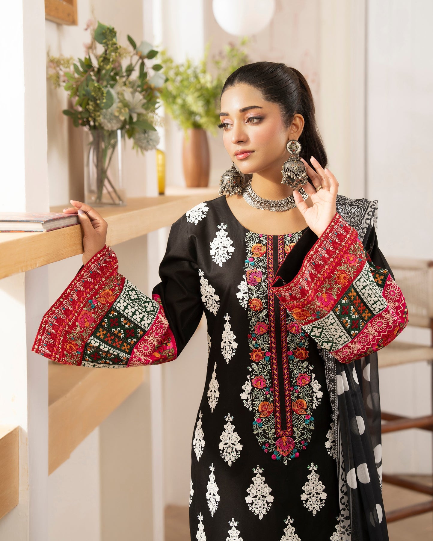 Karma Flora 1601 Rich Black