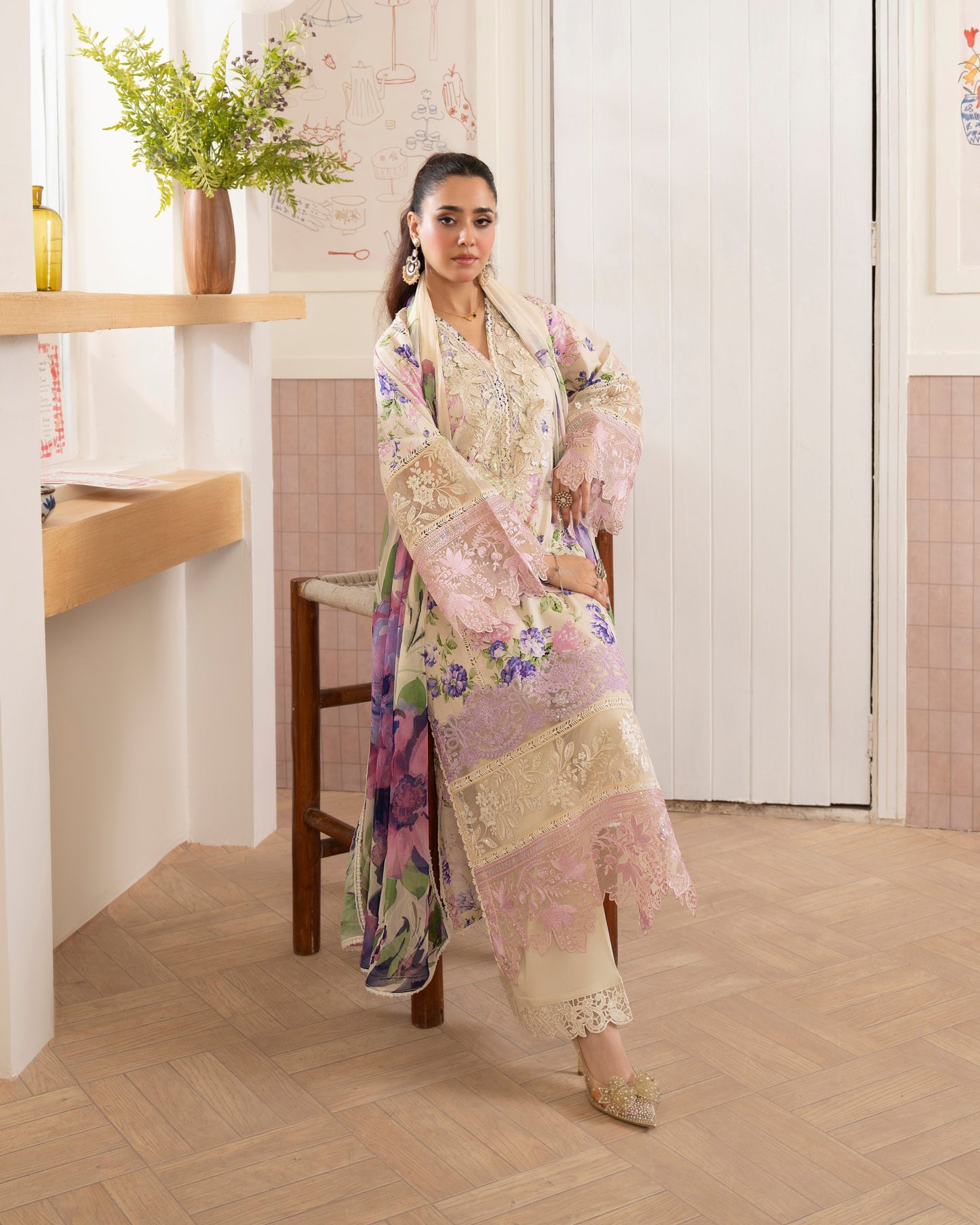 Karma Flora 1602 Pearl Ivory