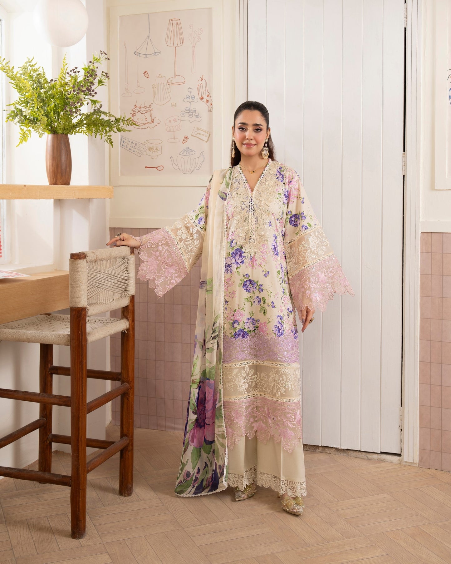 Karma Flora 1602 Pearl Ivory