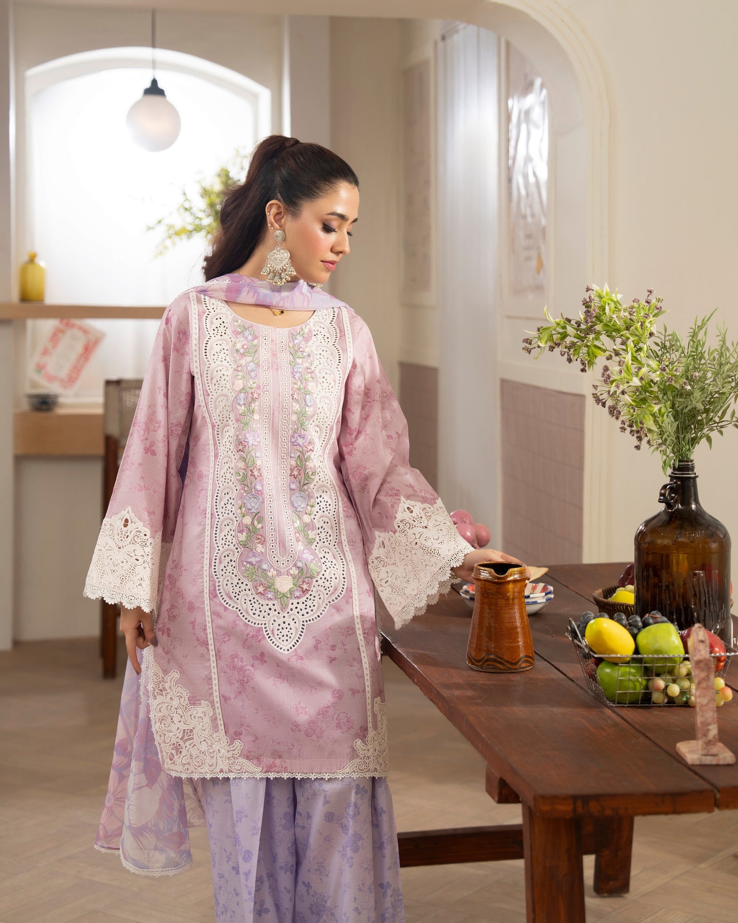 Karma Flora 1603 Dusty Lilac
