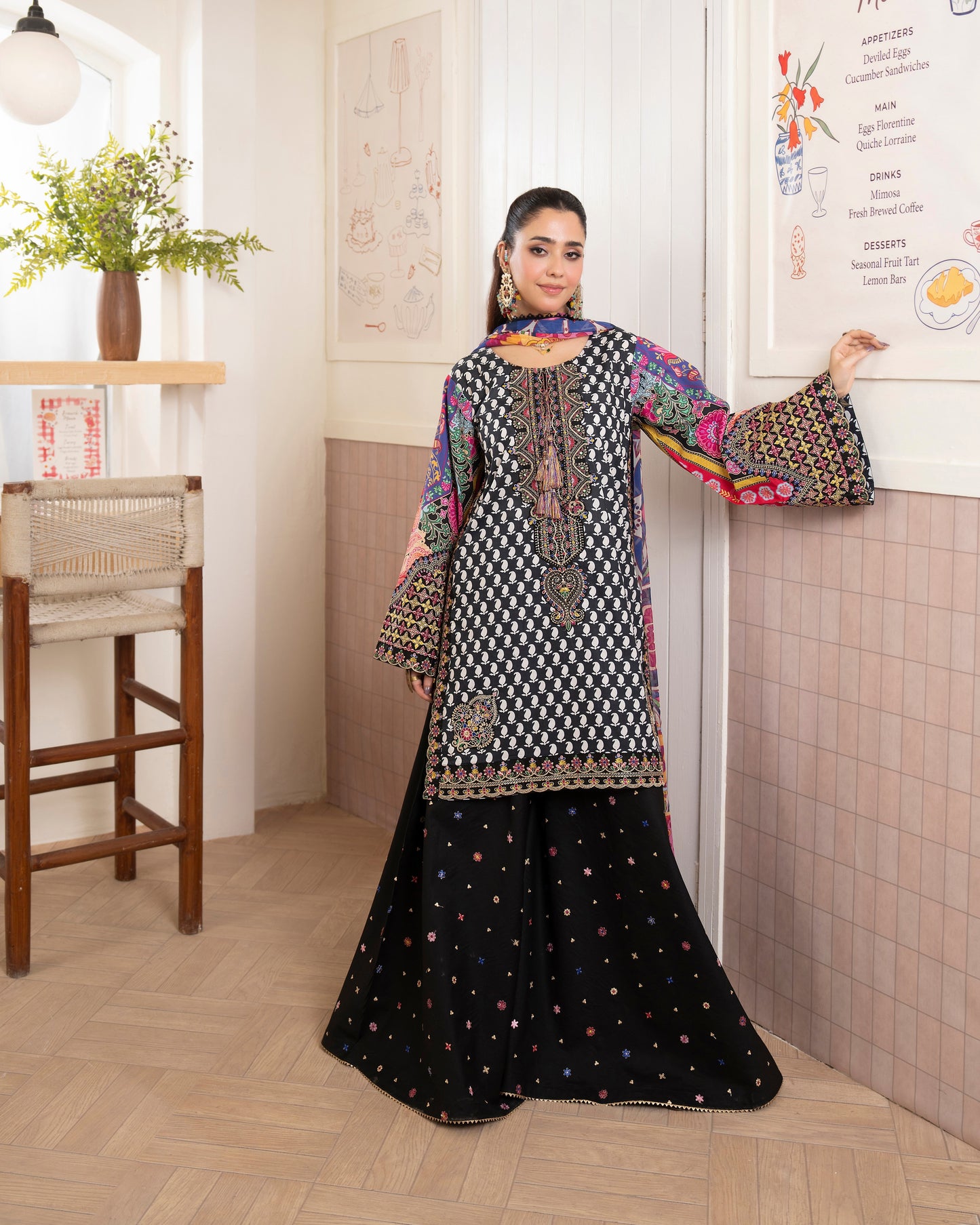 Karma Flora 1604 Charcoal