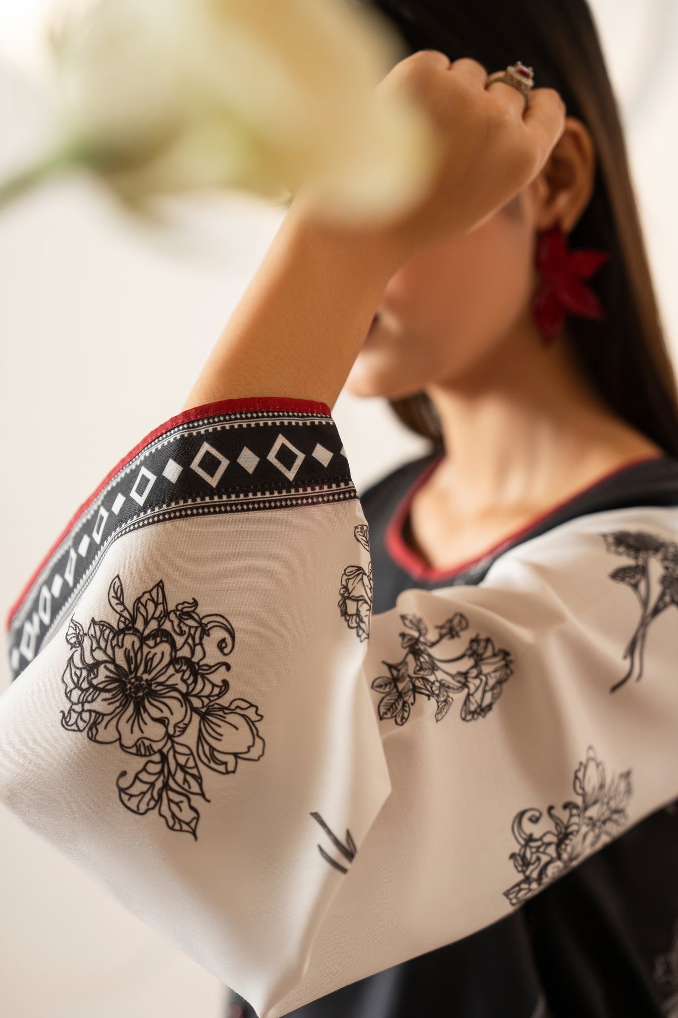 Gul-e-Jana Mono Chrome Muse